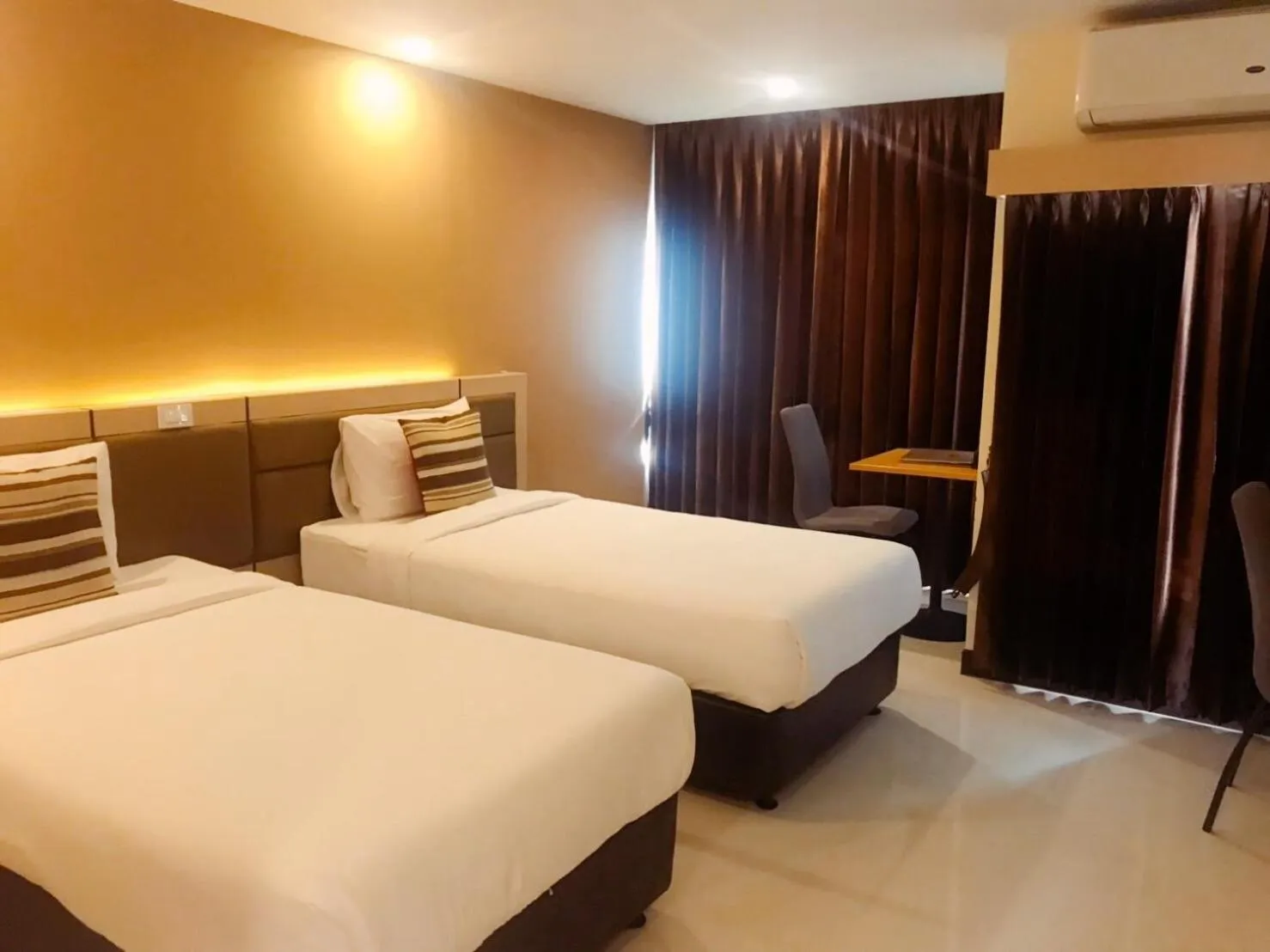 Bed in Taragrand Donmuang Airport Hotel