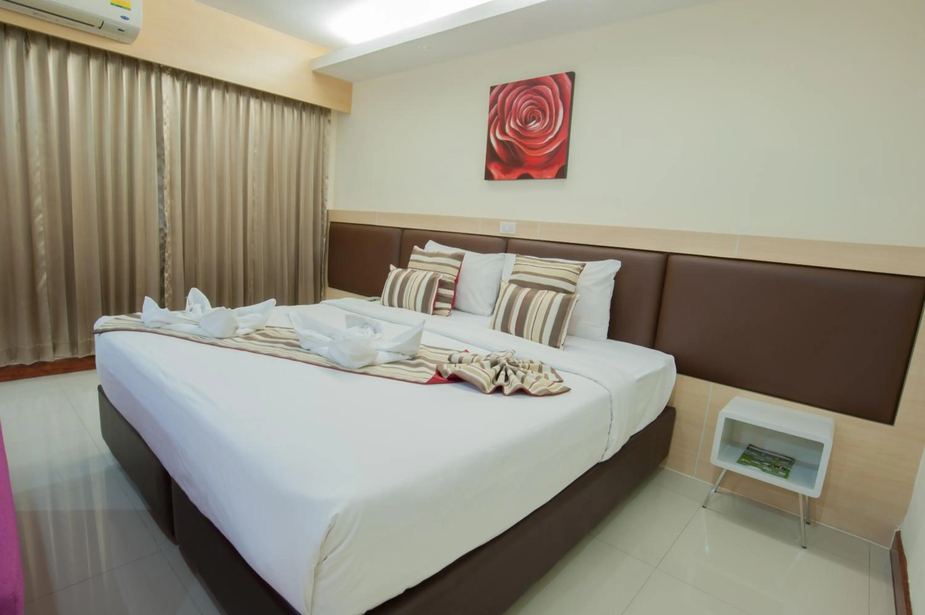 Bedroom, Bed in Taragrand Donmuang Airport Hotel