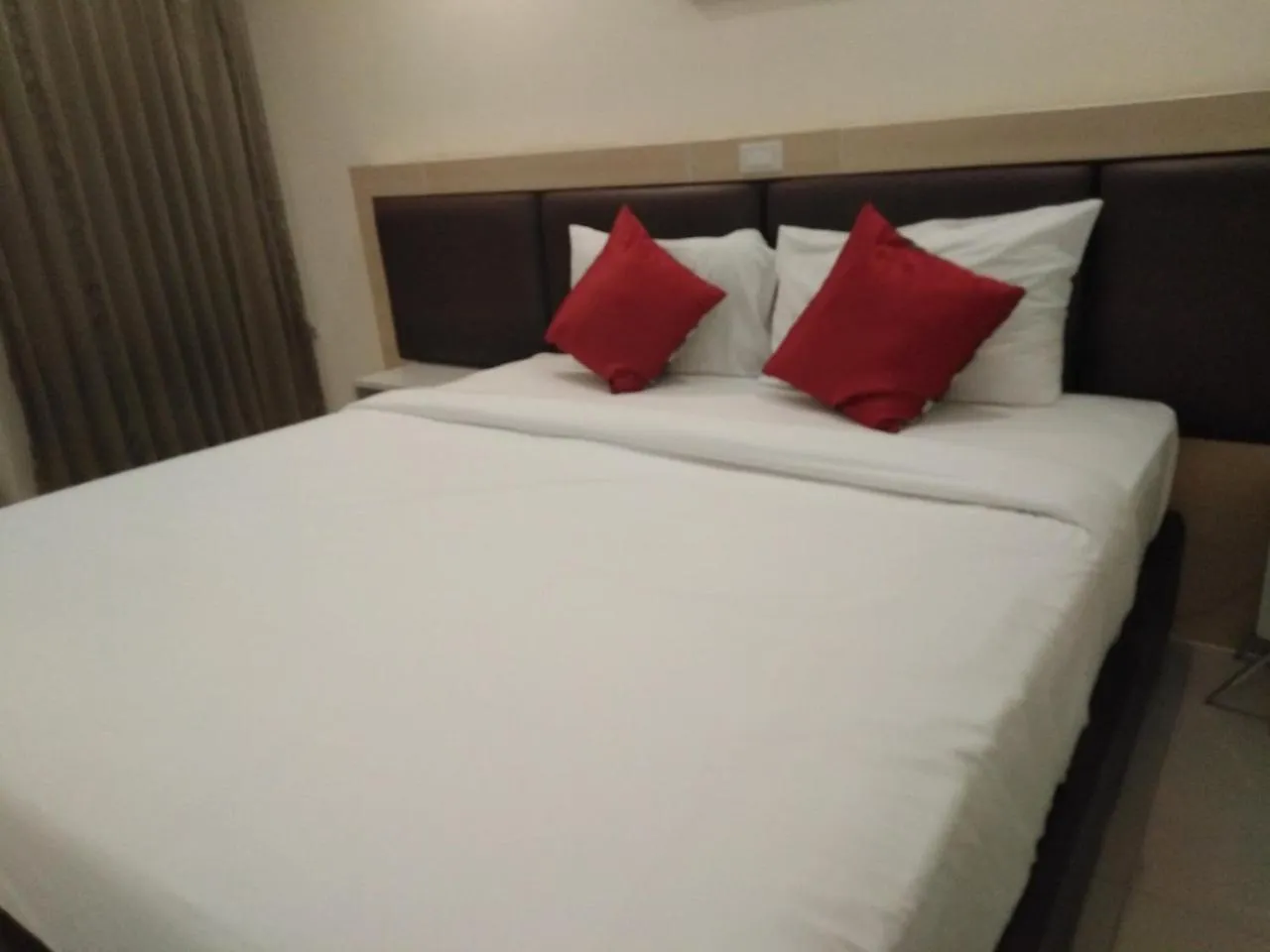 Bedroom, Bed in Taragrand Donmuang Airport Hotel