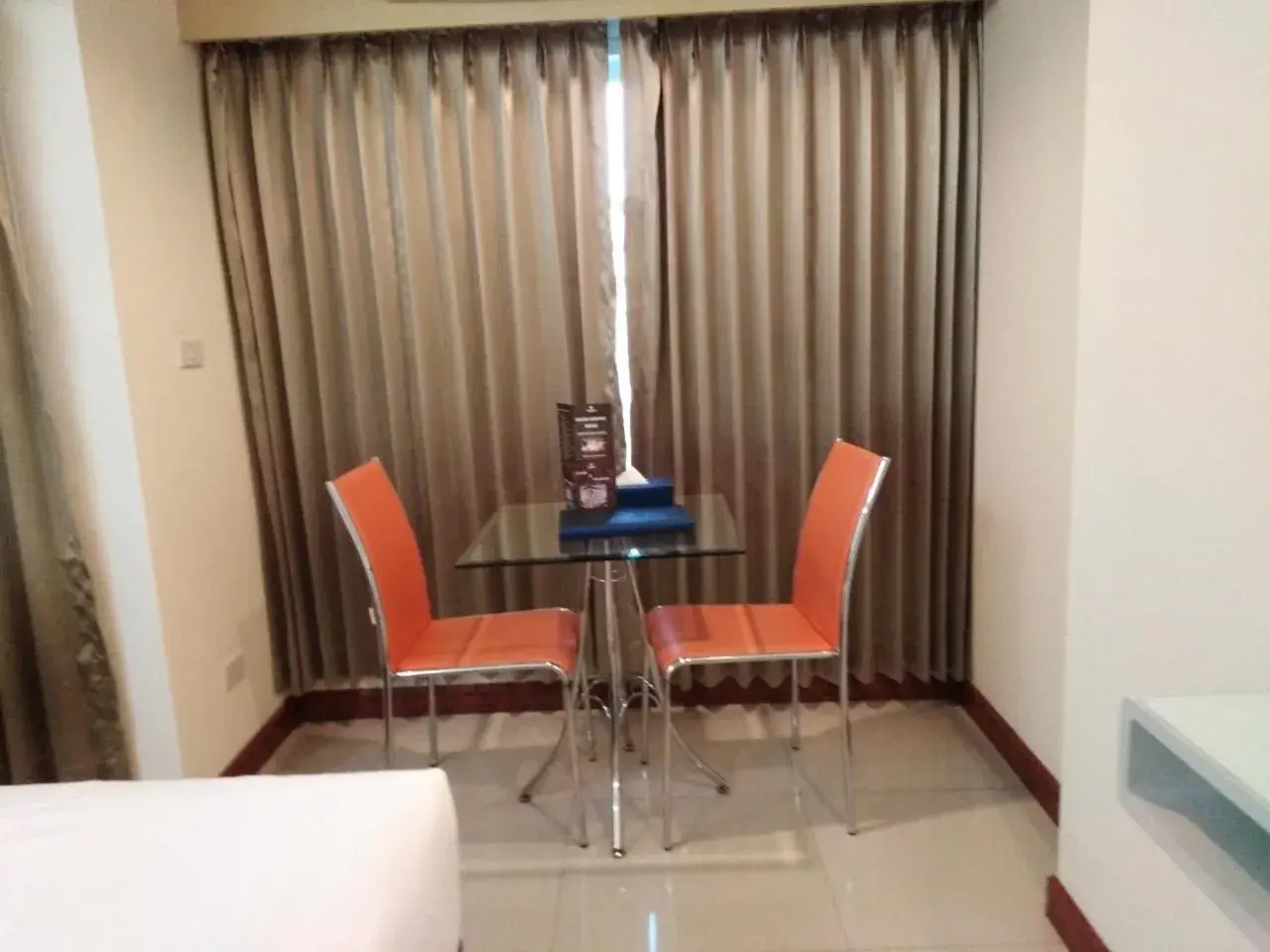 Superior Twin Room in Taragrand Donmuang Airport Hotel Superior Twin Room in Taragrand Donmuang Airport Hotel