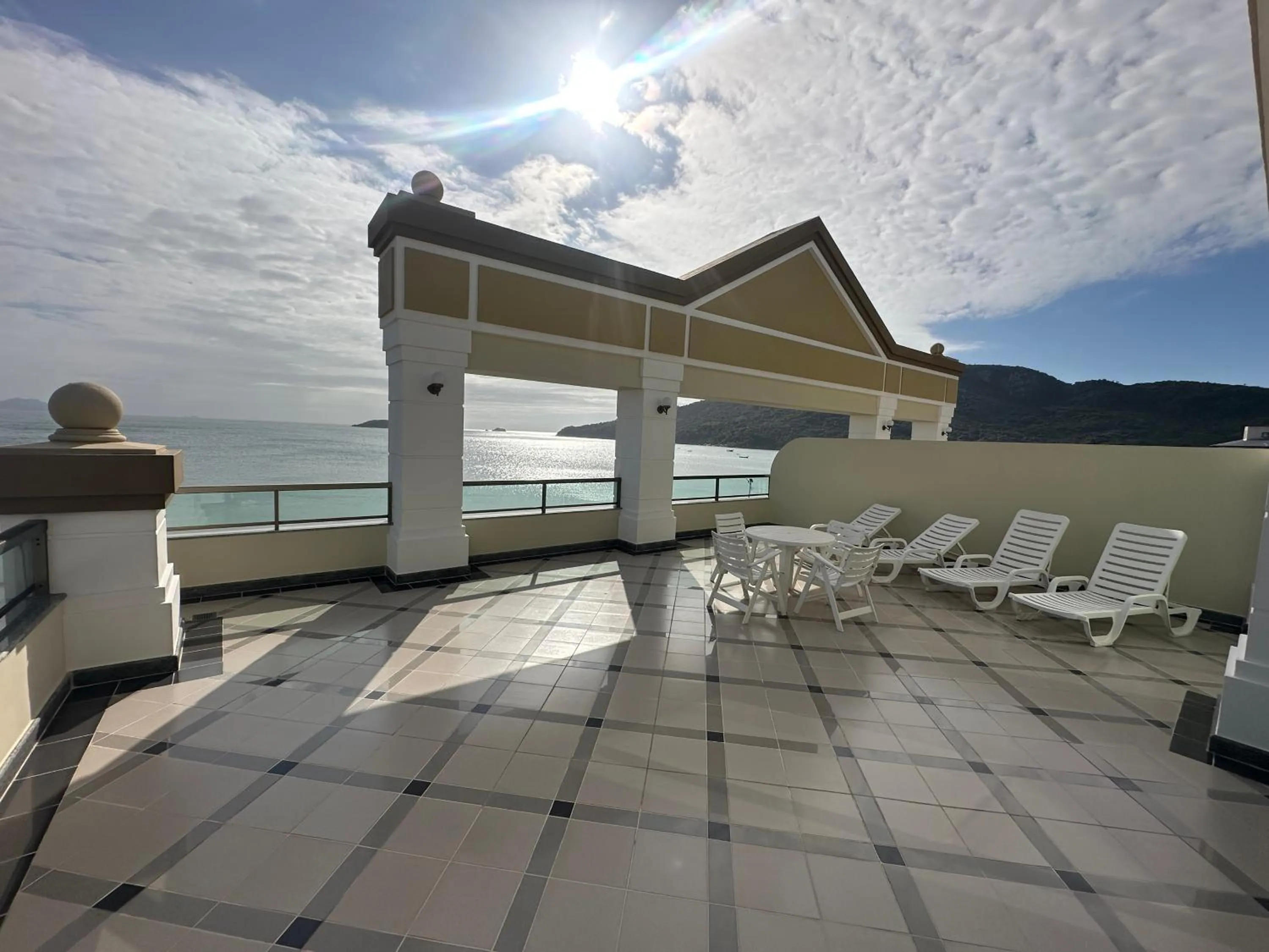 Golfinhos Apart Hotel