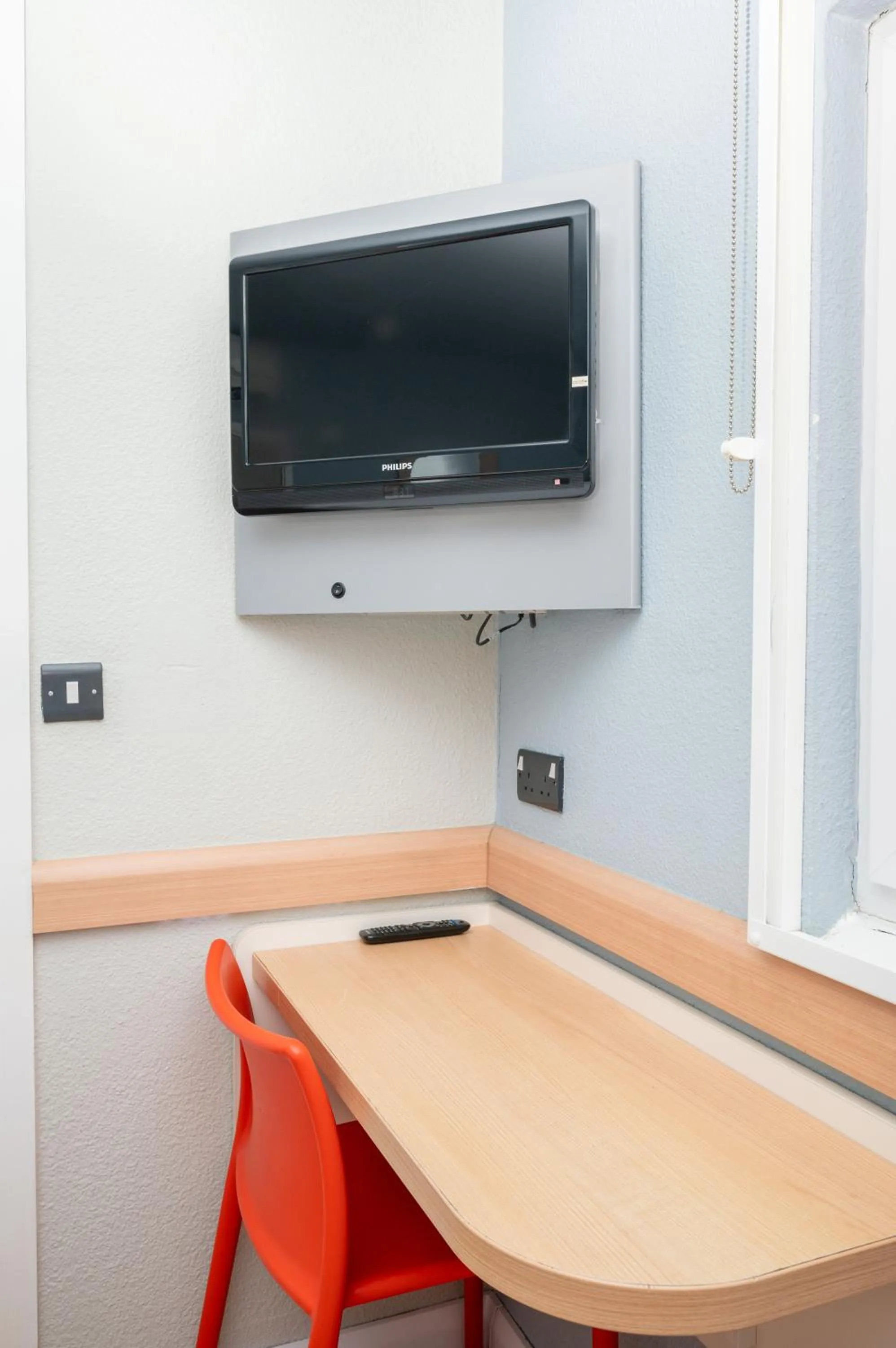 TV and multimedia in ibis budget London Barking