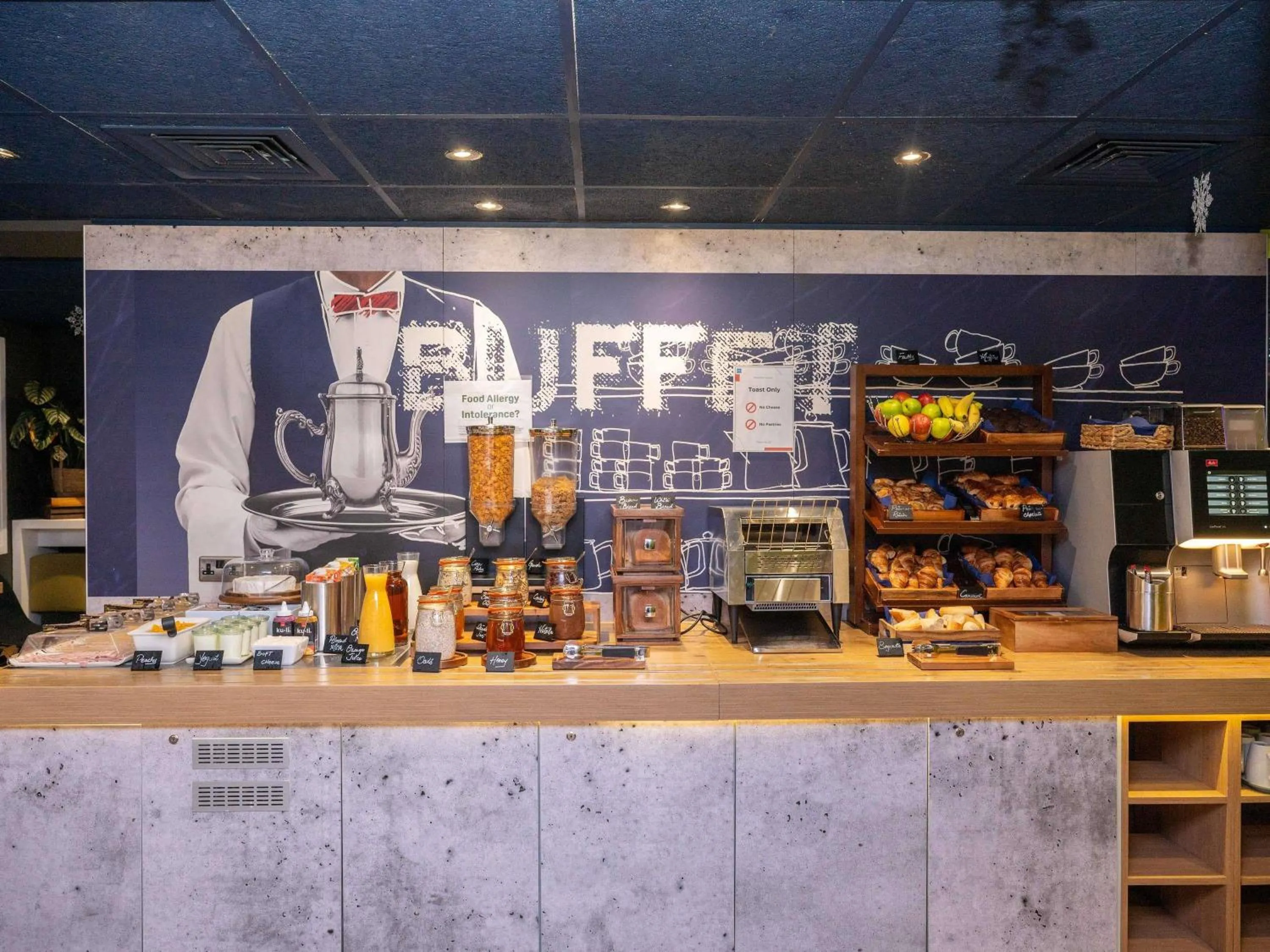 Breakfast in ibis budget London Barking