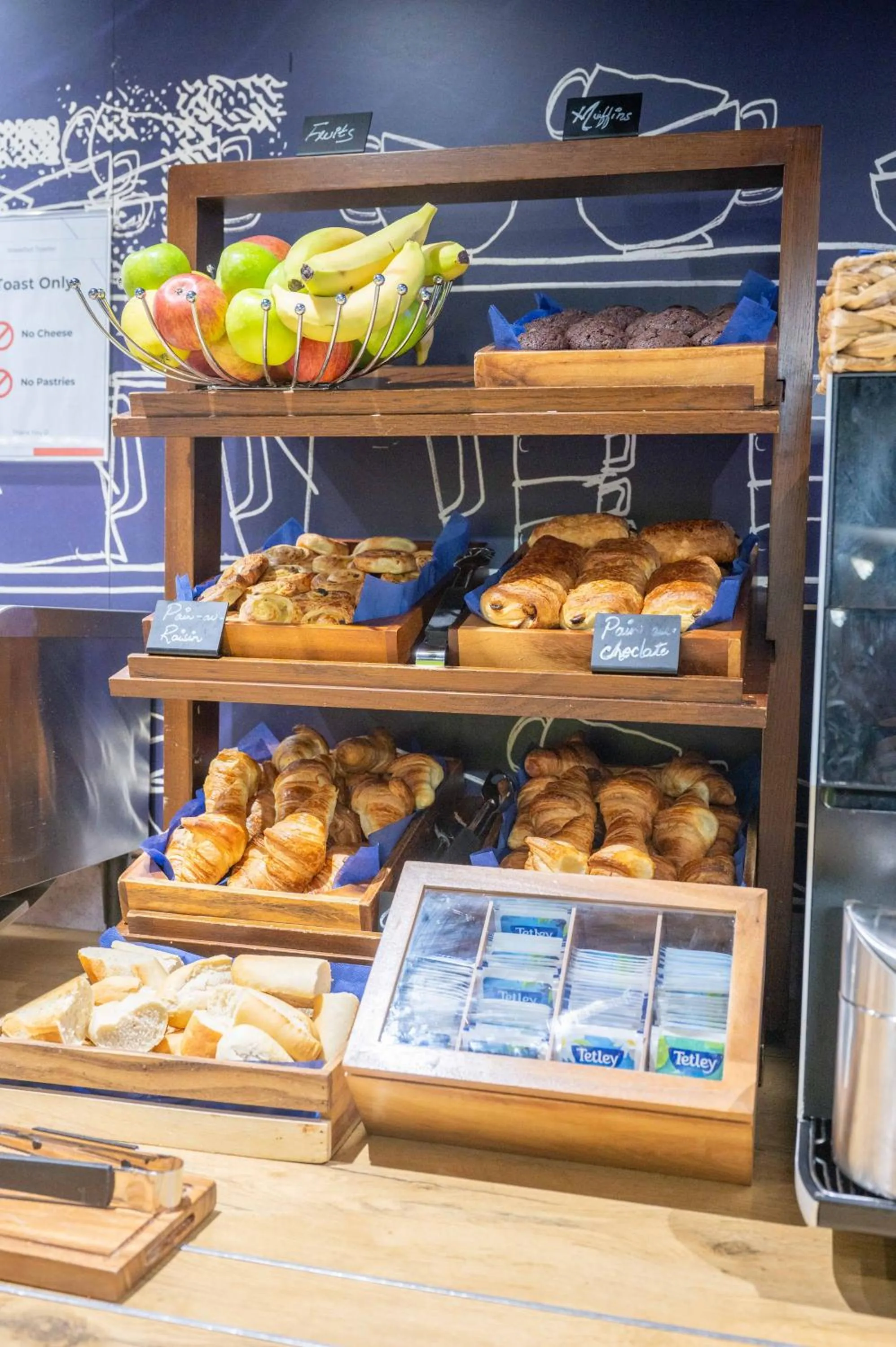 Food and drinks in ibis budget London Barking