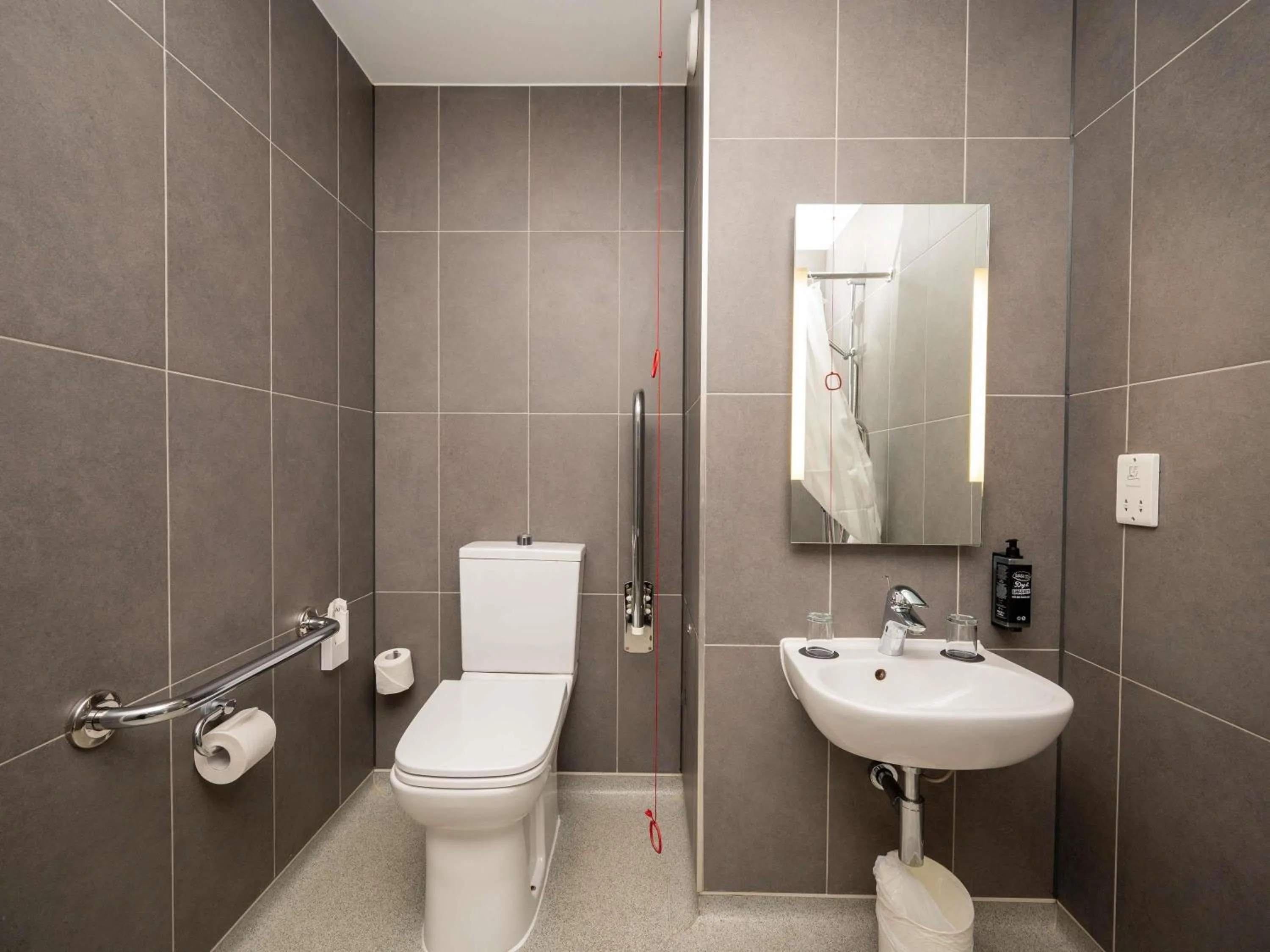 Bedroom in ibis budget London Barking