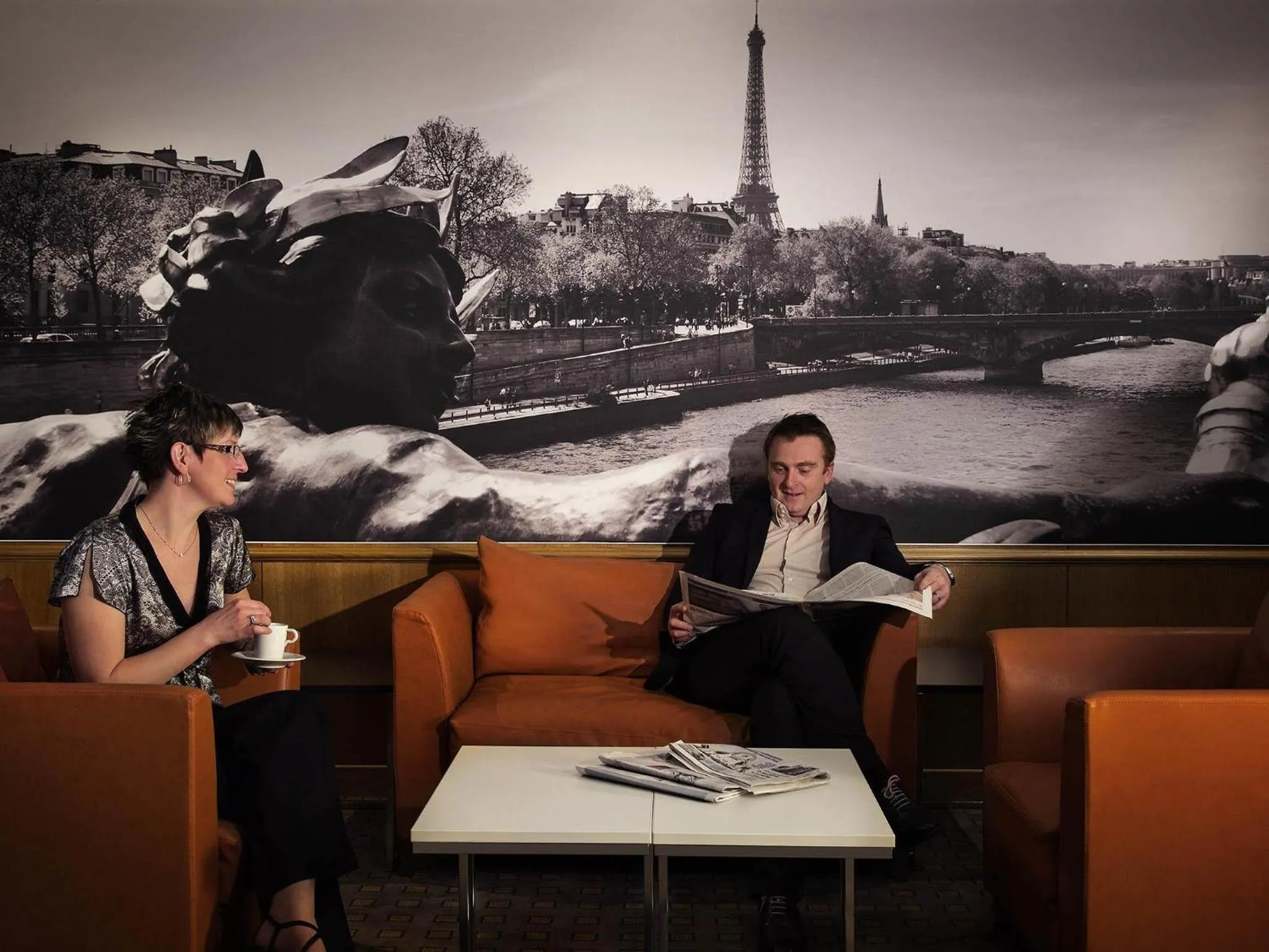 Lounge or bar in Mercure Paris Roissy CDG