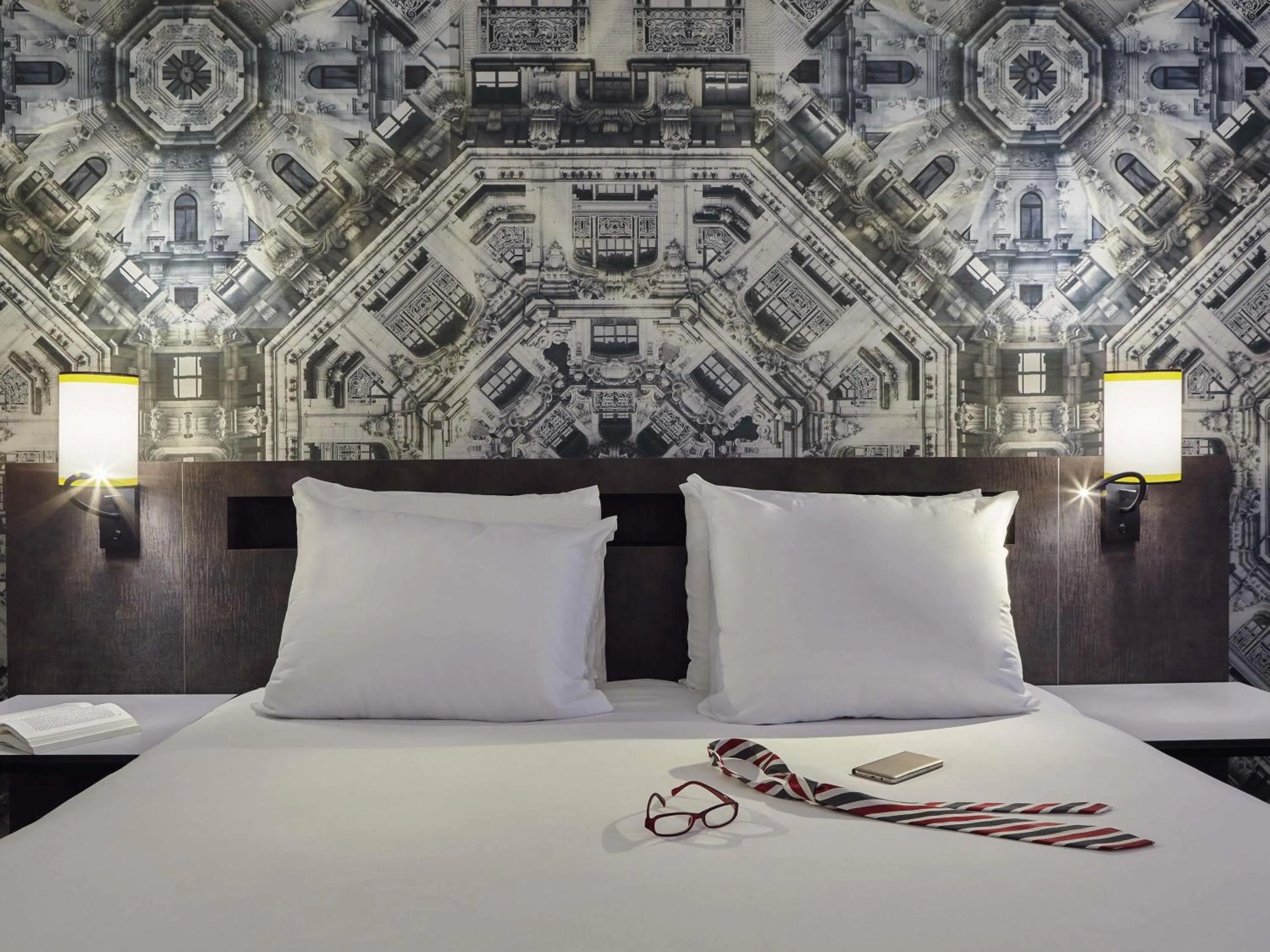 Bedroom, Bed in Mercure Paris Roissy CDG