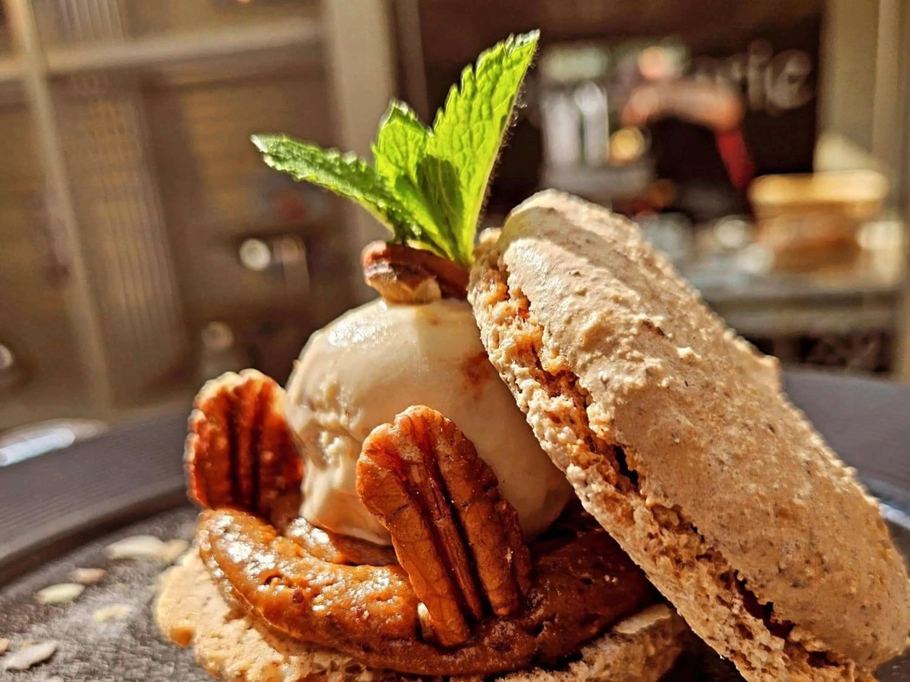 Restaurant/places to eat in Mercure Paris Roissy CDG