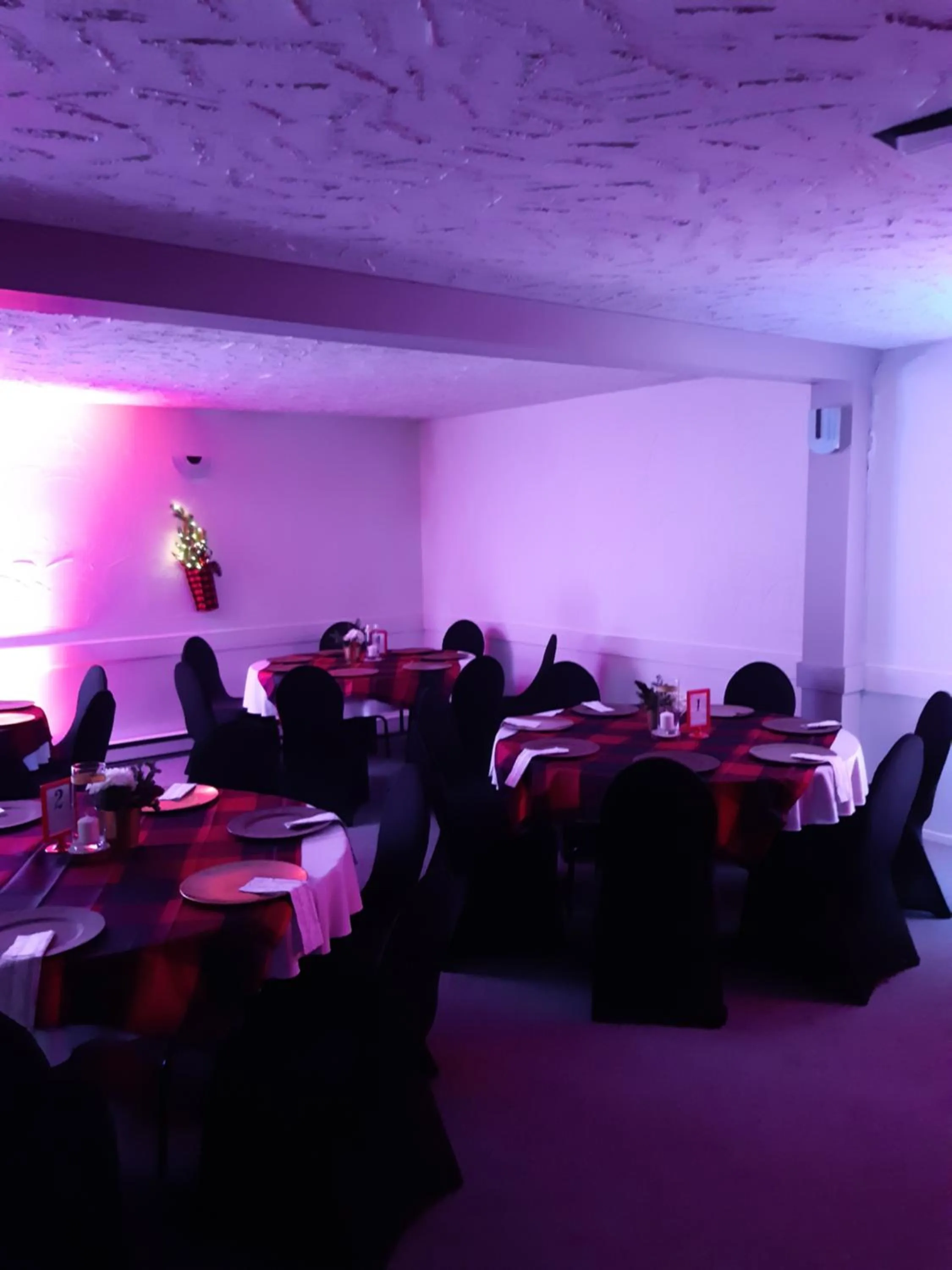 Banquet/Function facilities in hotel au vieux bardeau
