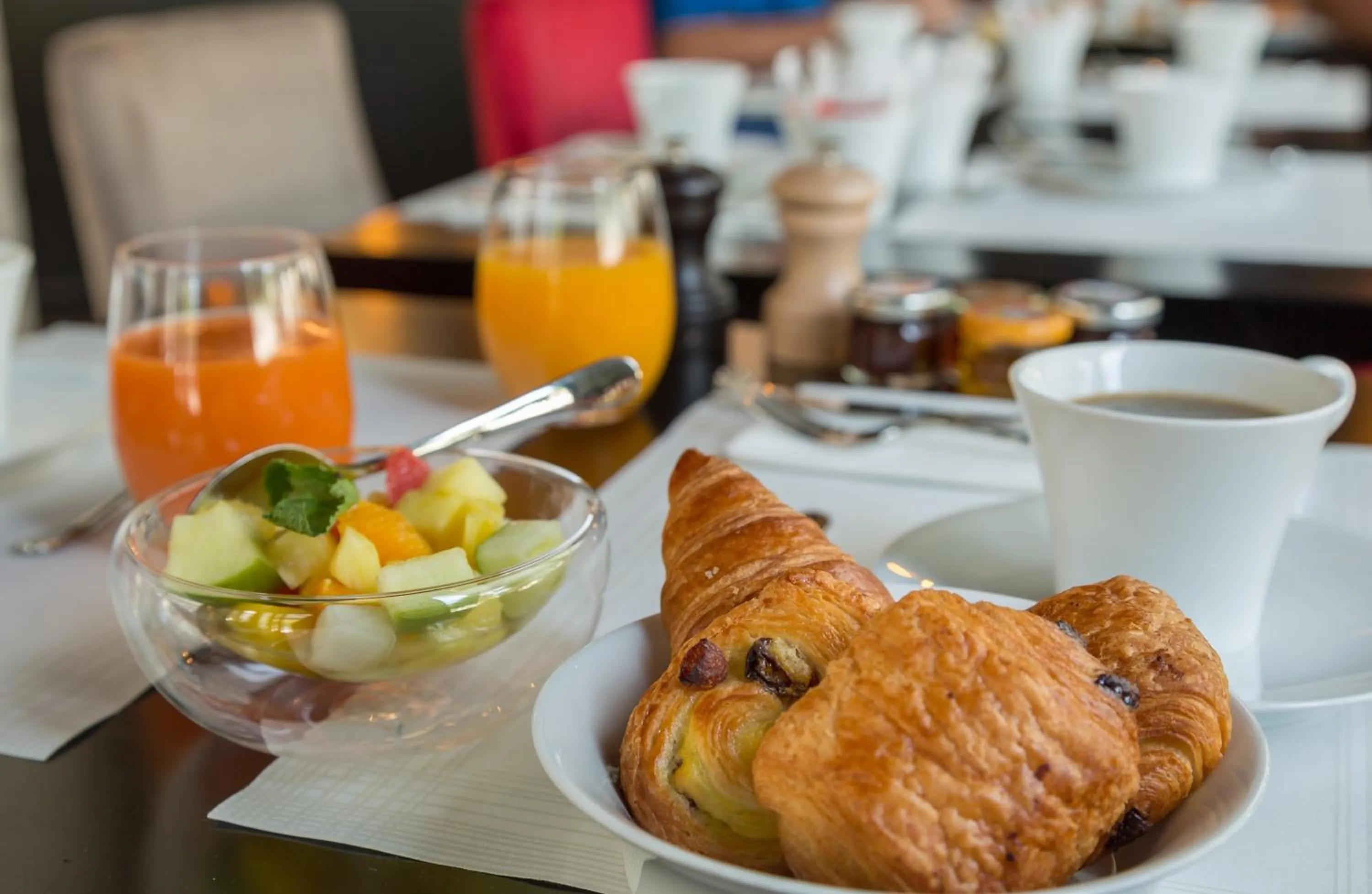 Restaurant/places to eat in Hôtel La Comtesse