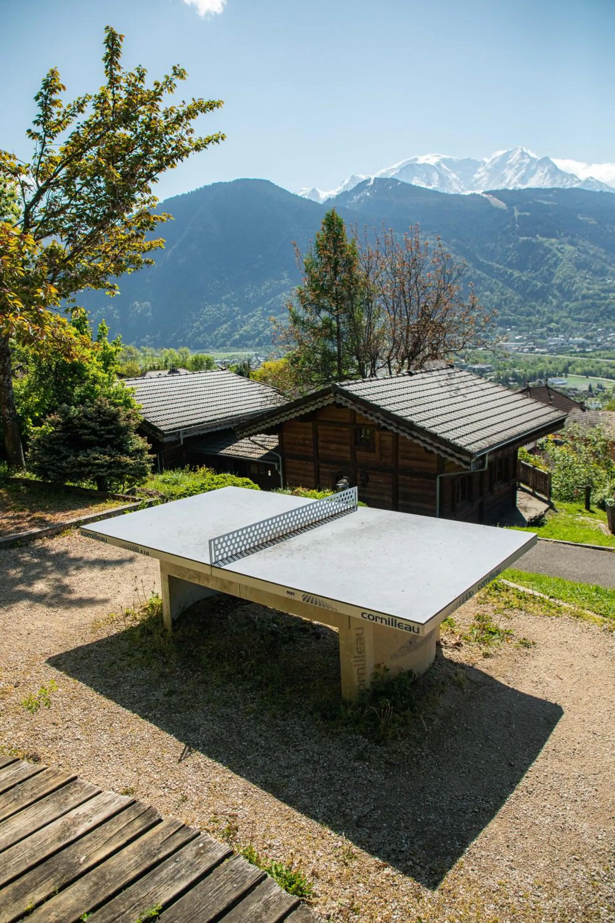 Table tennis in Les Greniers du Mont Blanc