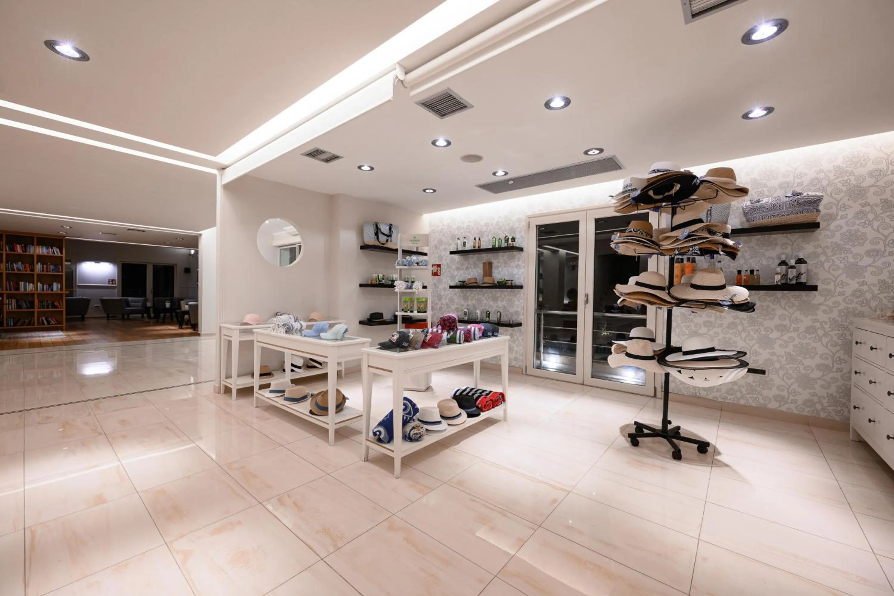 Shopping Area in Restia