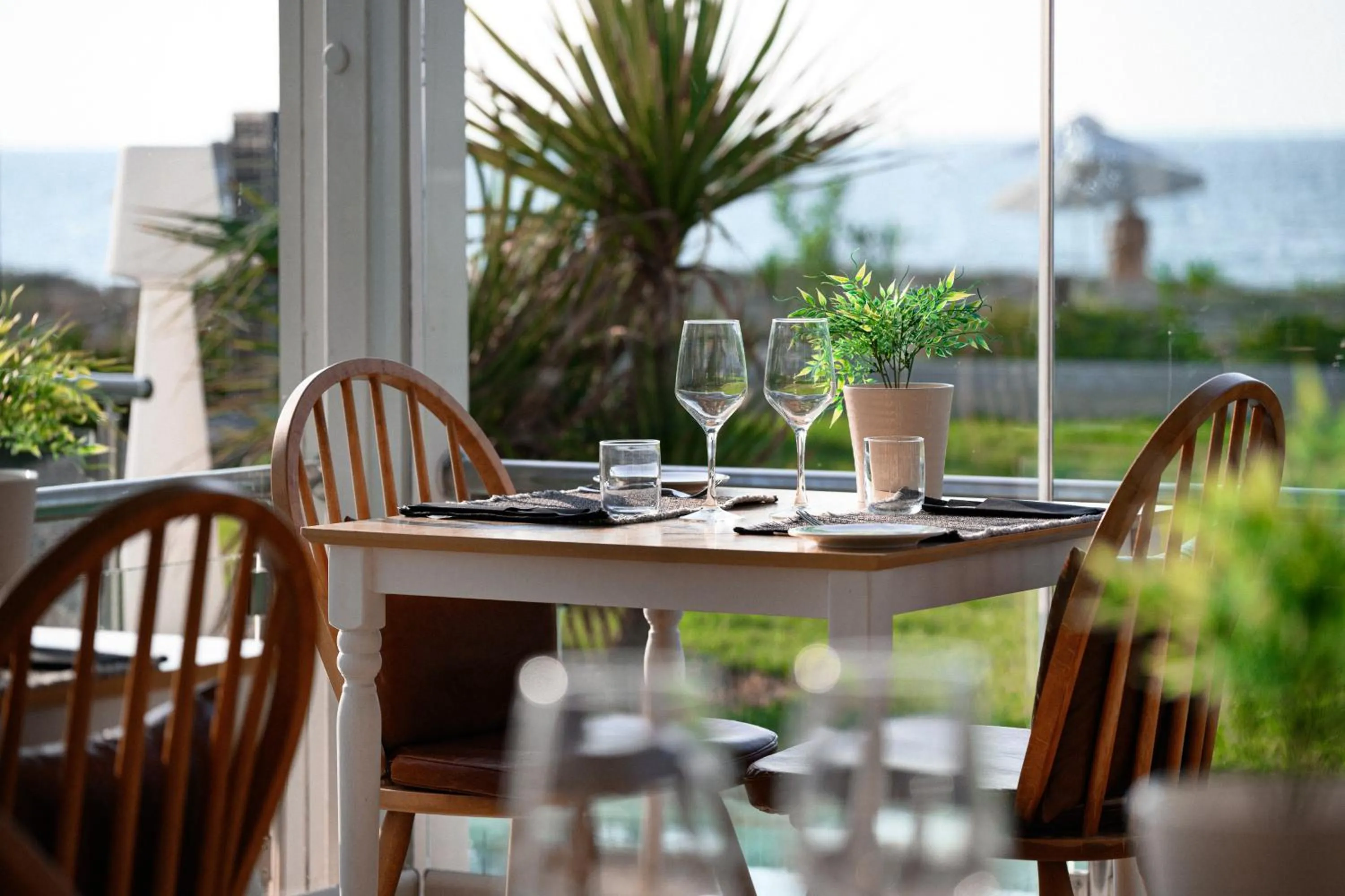 Restaurant/places to eat in Restia