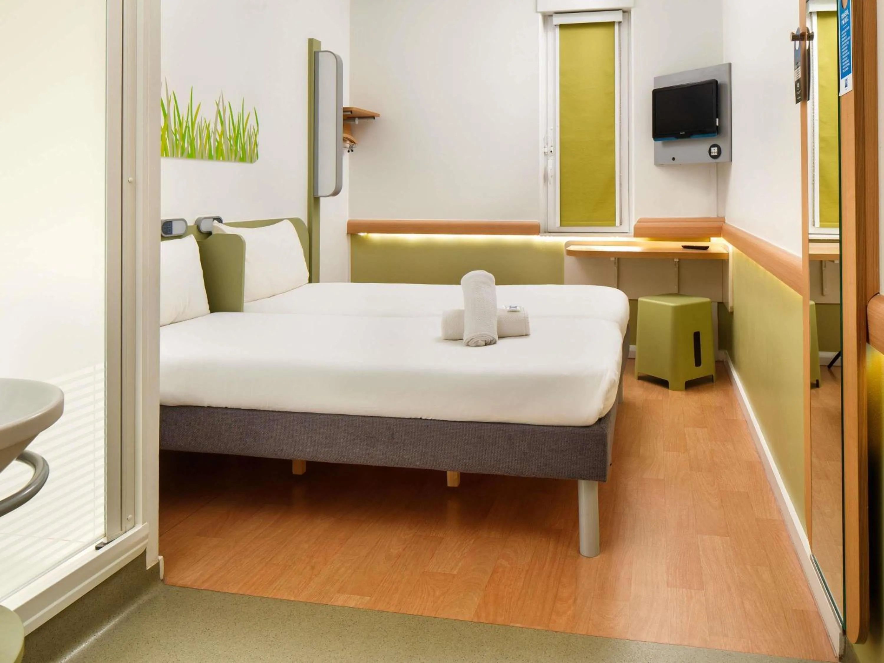 Bedroom, Bed in ibis Budget Manchester Centre Pollard Street