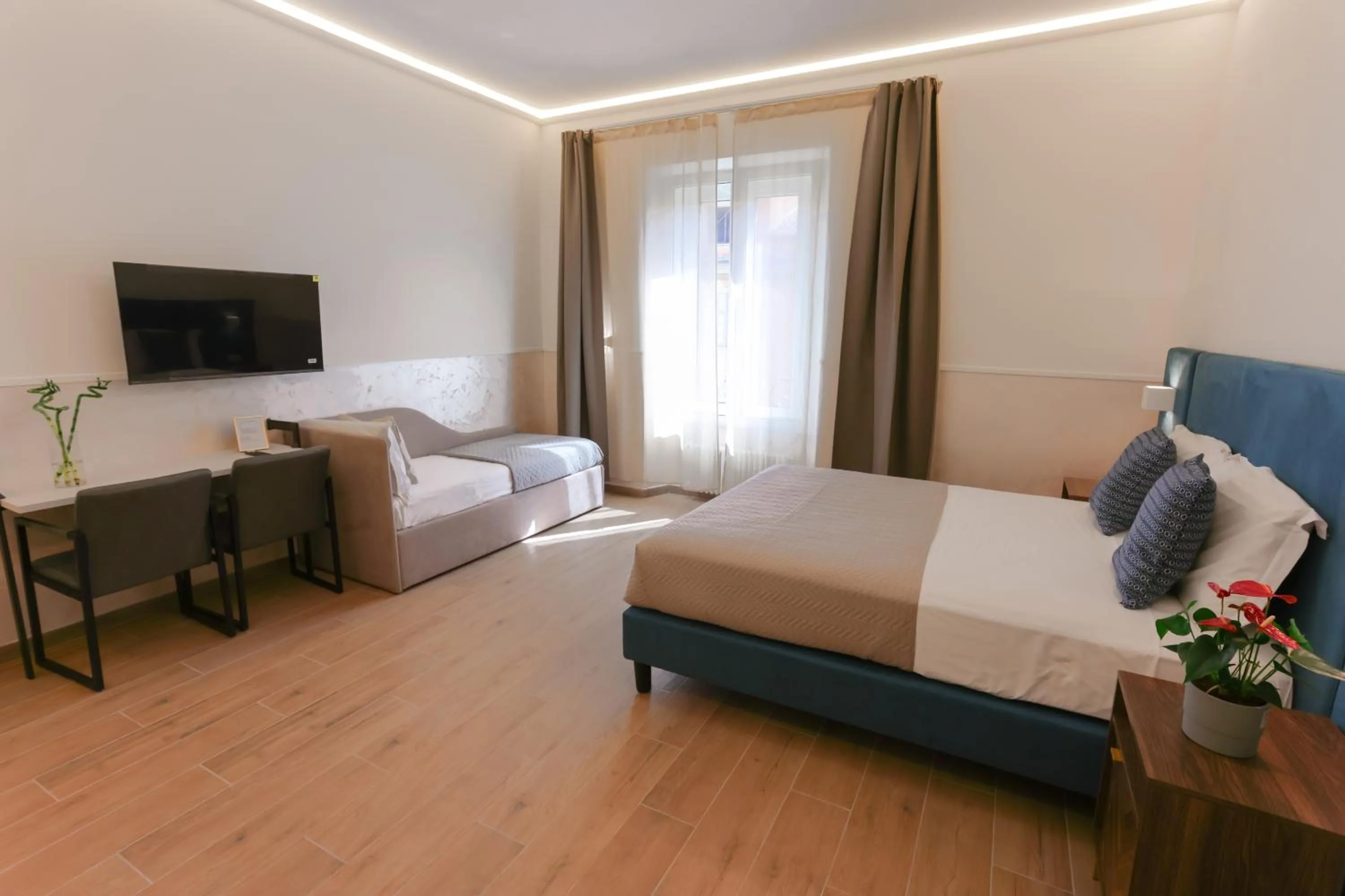 Photo of the whole room, Bed in B&B Smart Rooms