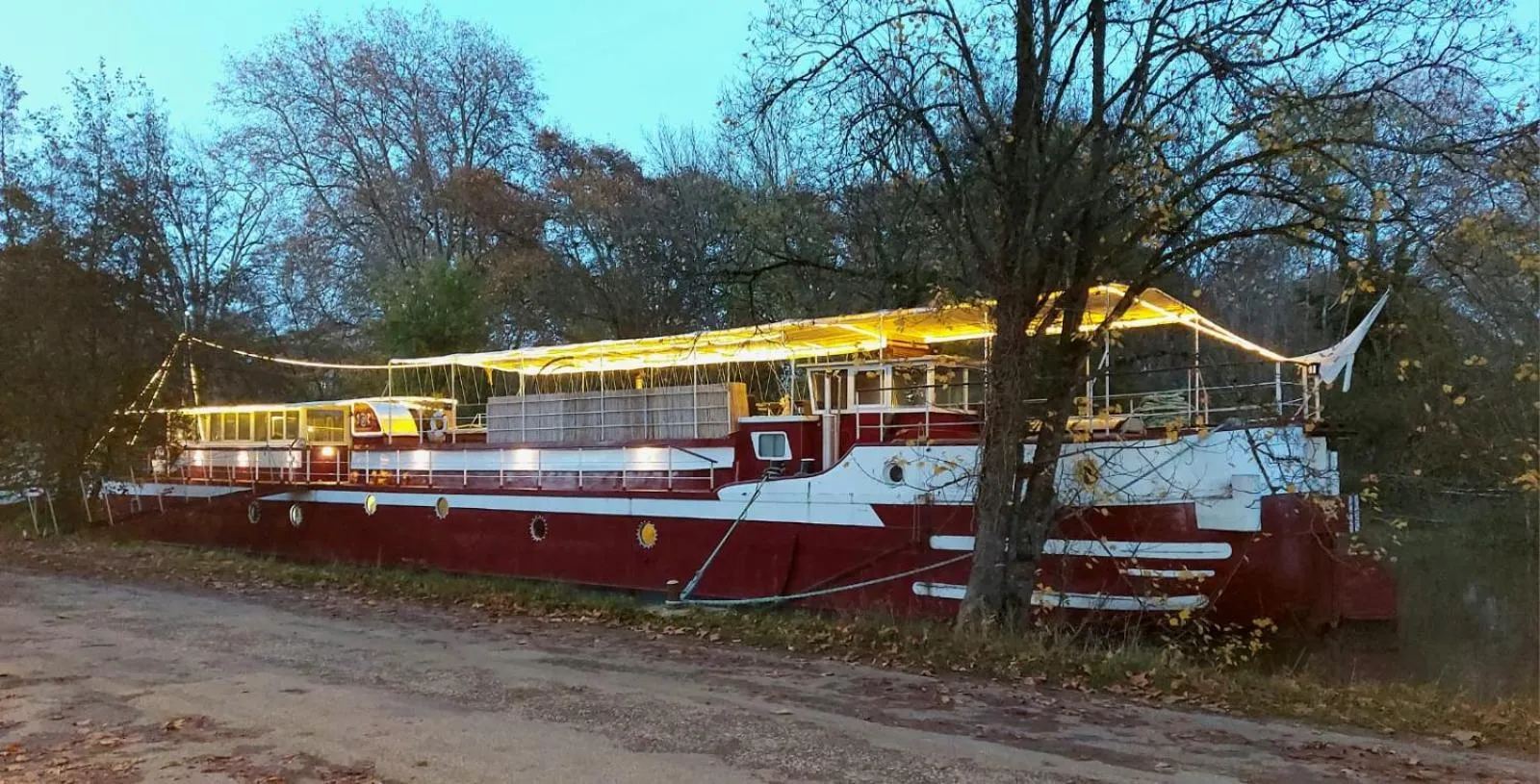 péniche Ino Lefkothea II chambre d'hôtes