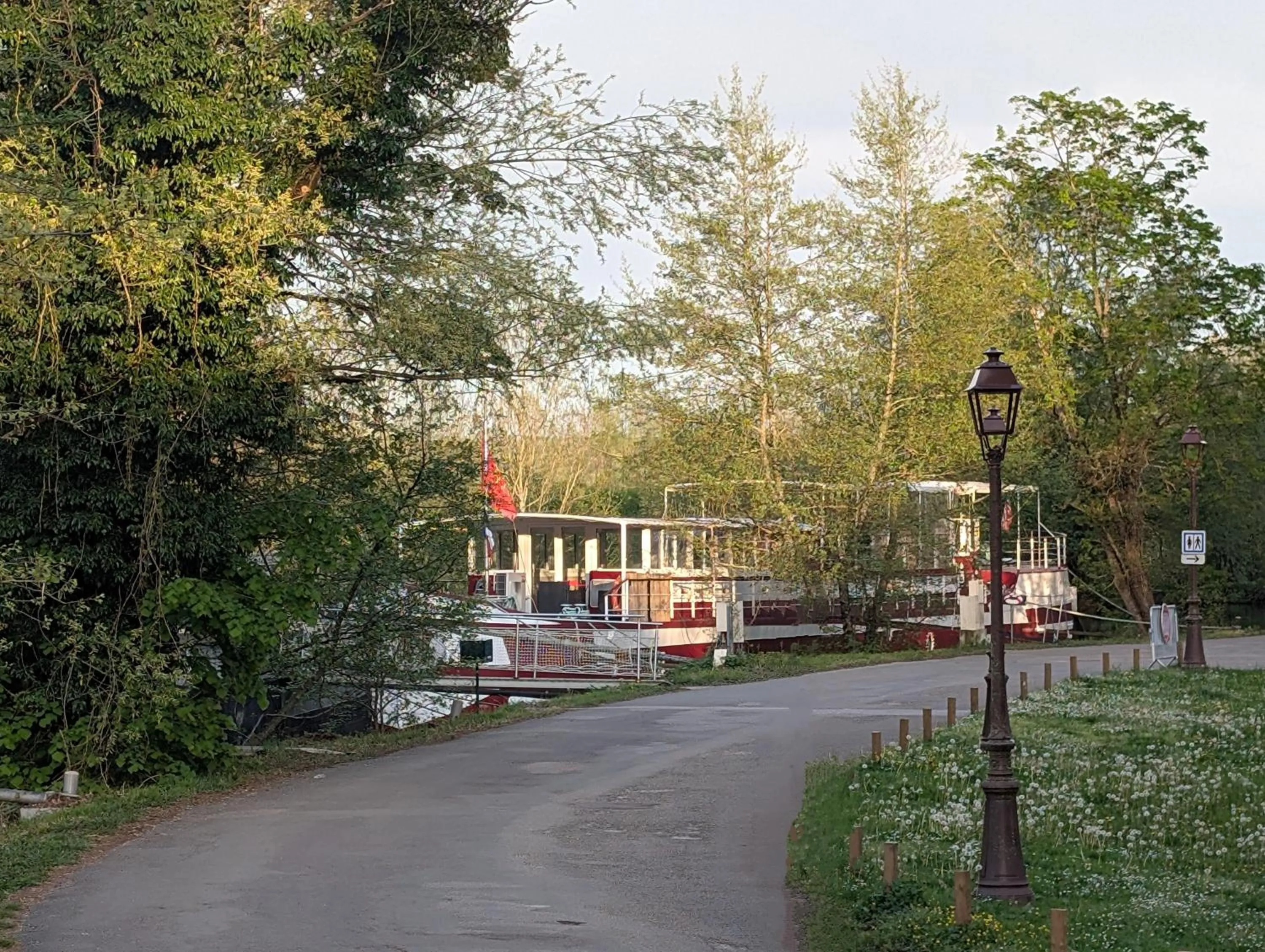 péniche Ino Lefkothea II chambre d'hôtes