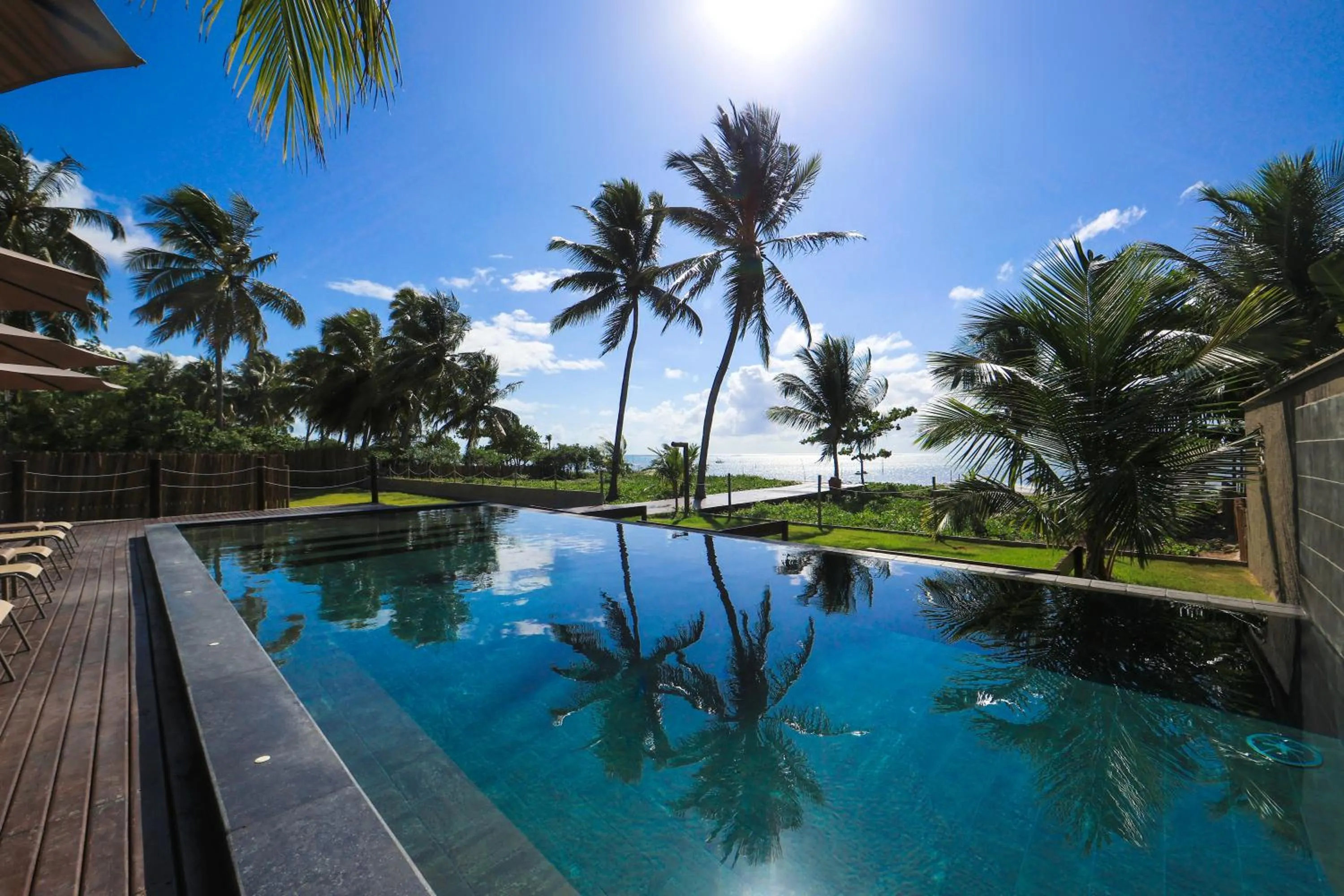 Swimming pool in Pousada Tatuá