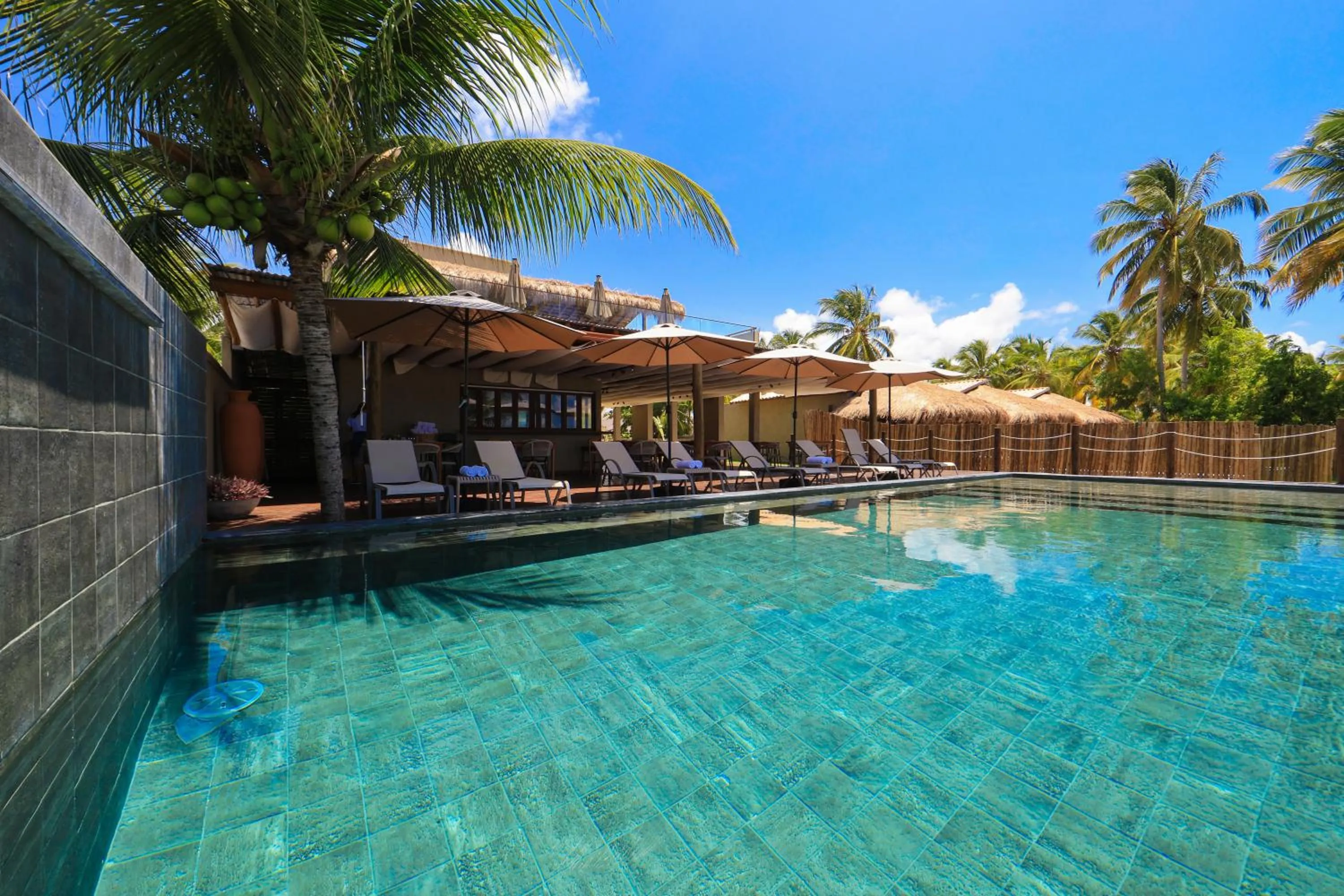 Swimming pool in Pousada Tatuá