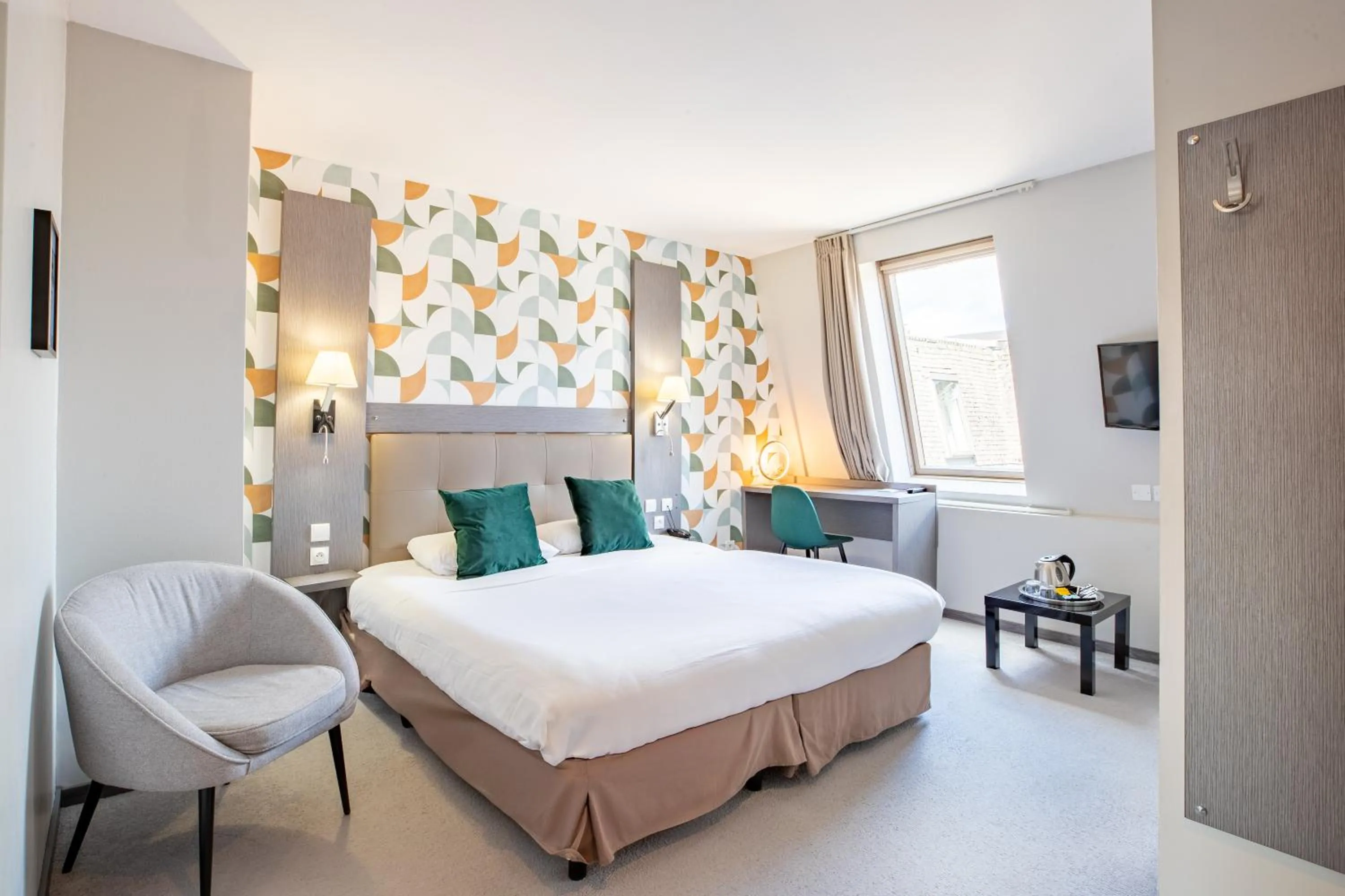 Bed in Best Western Hotel Saint Claude