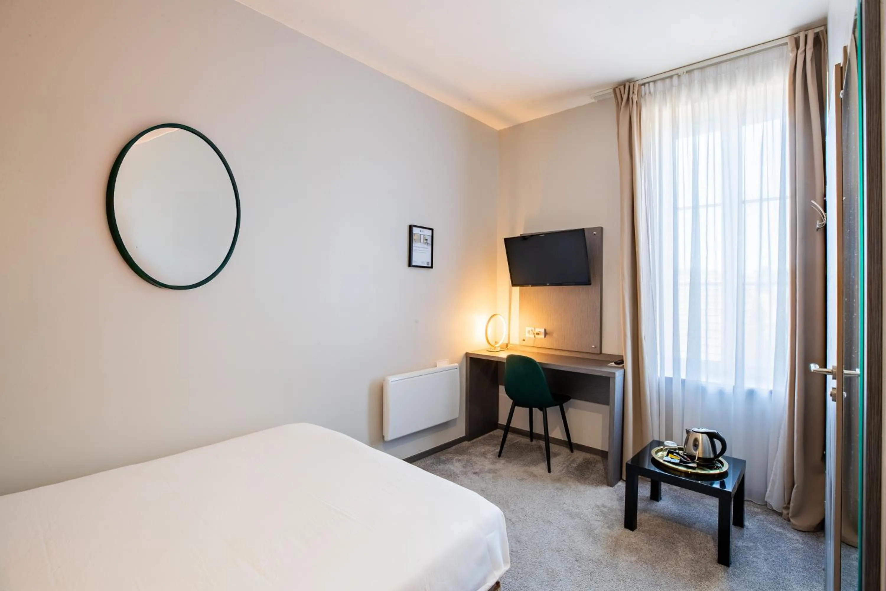 Bed in Best Western Hotel Saint Claude