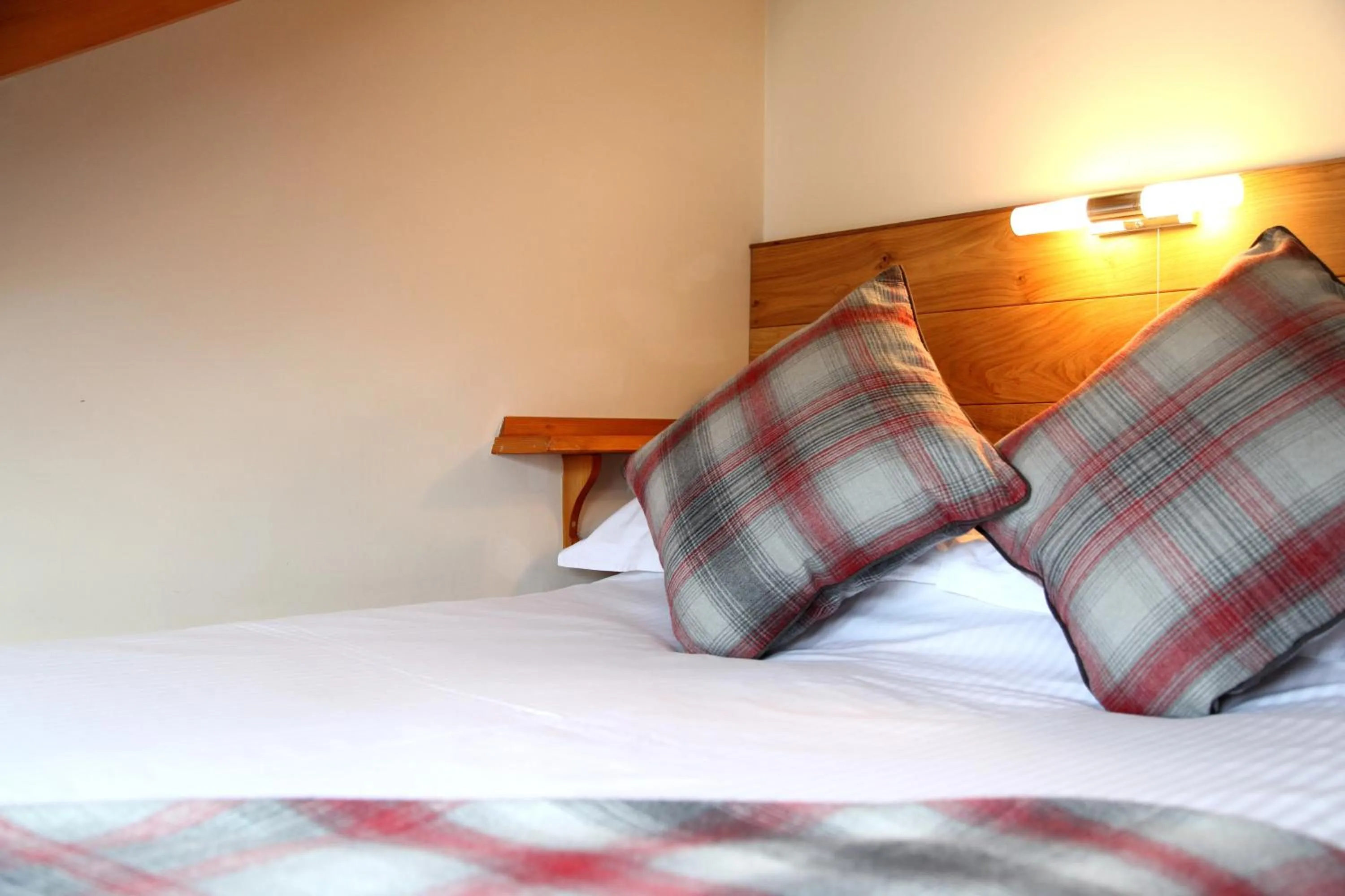 Bedroom, Bed in Greenbanks Hotel Norfolk