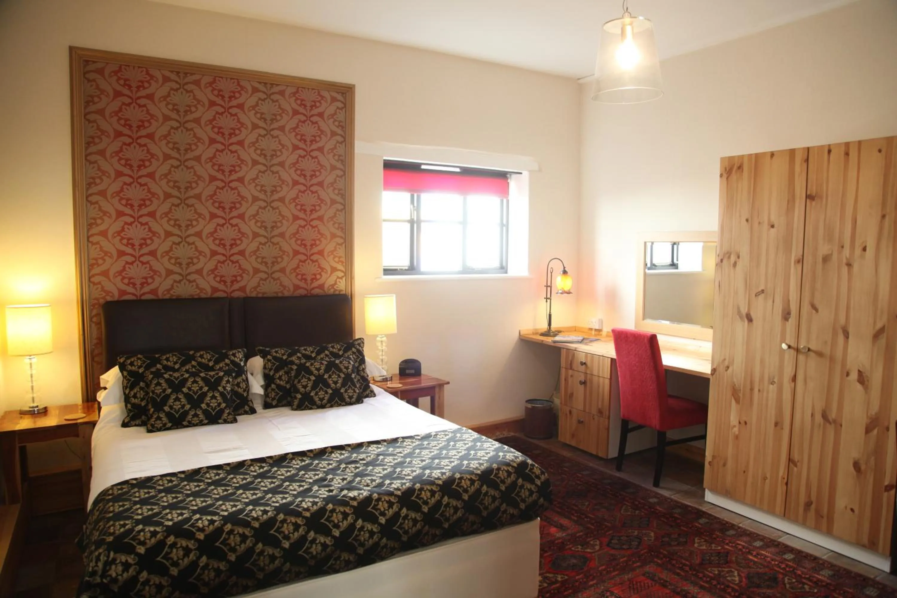 Bedroom, Bed in Greenbanks Hotel Norfolk