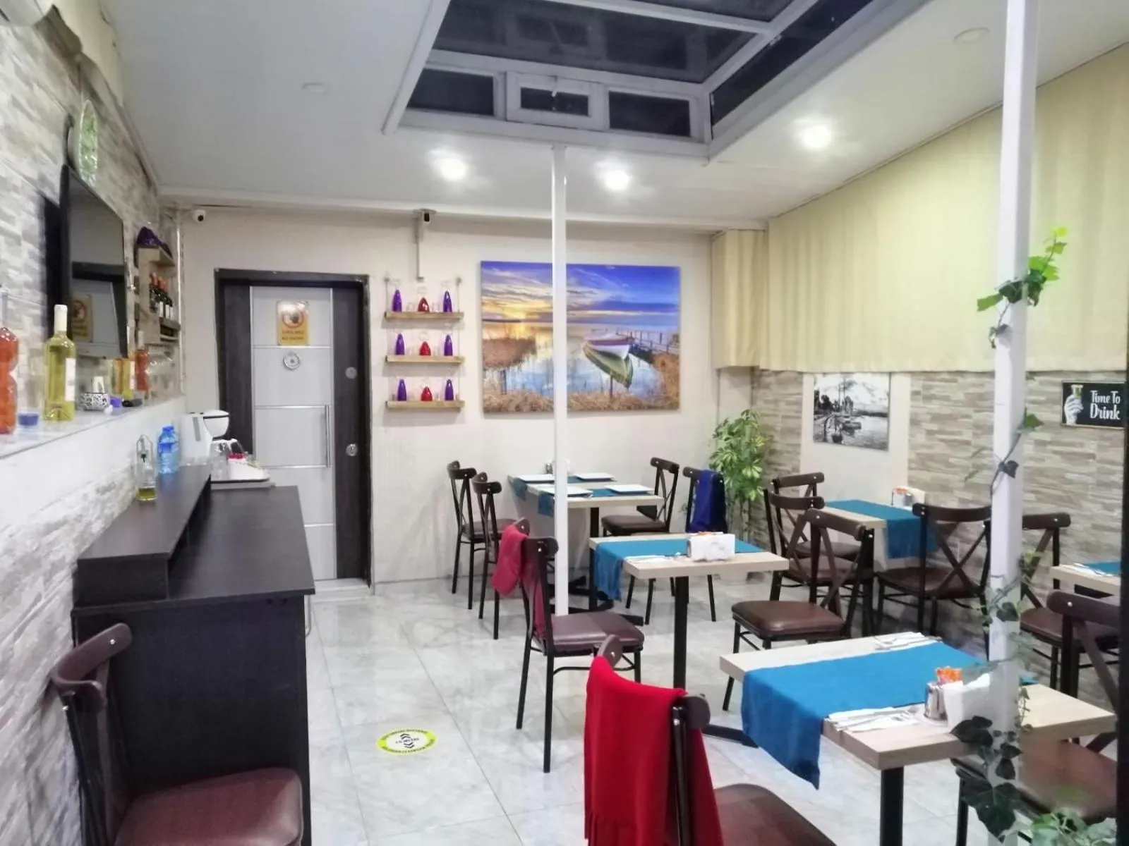 Restaurant/places to eat in Genius Hotel Istanbul