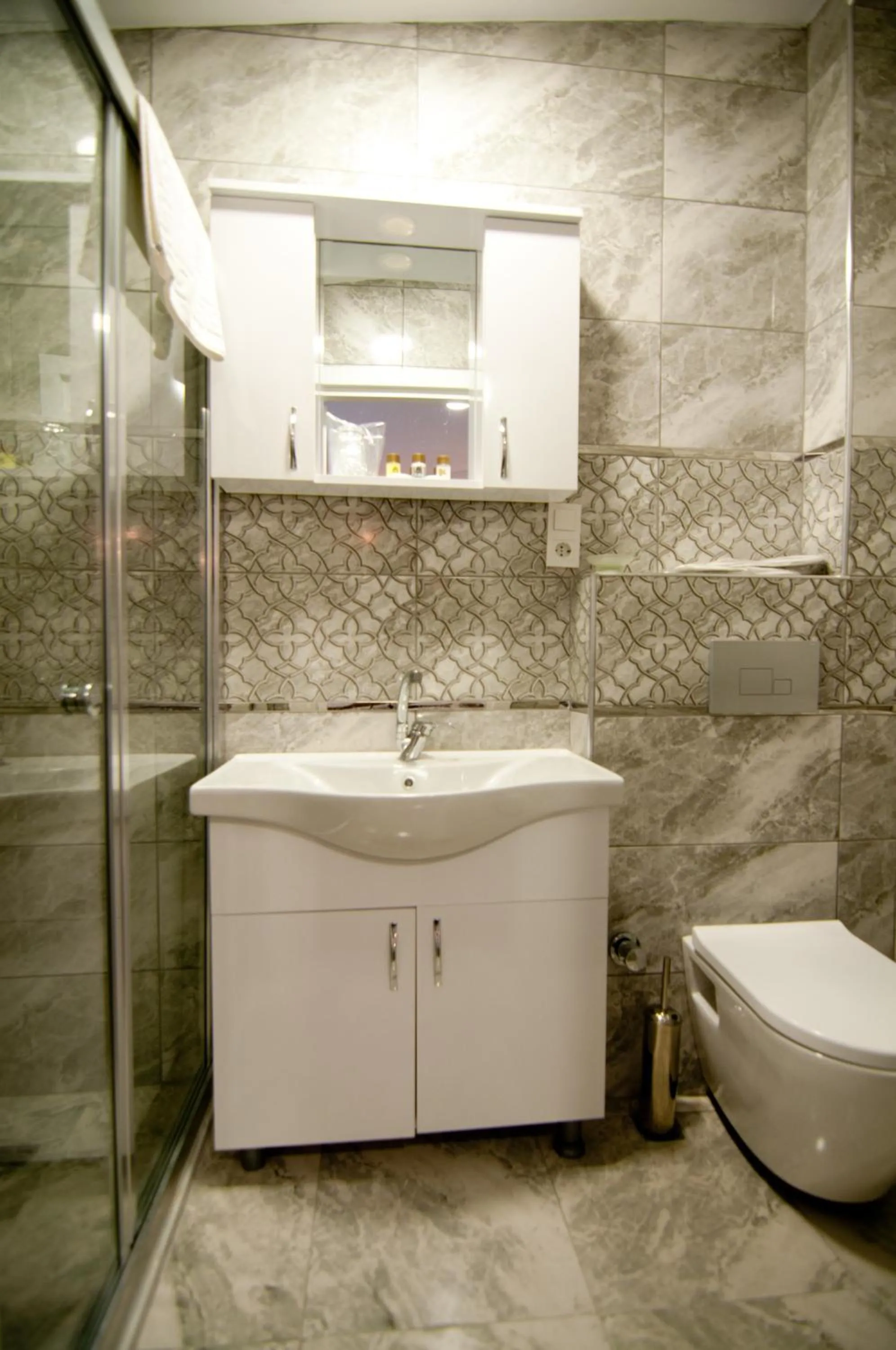 Toilet in Genius Hotel Istanbul