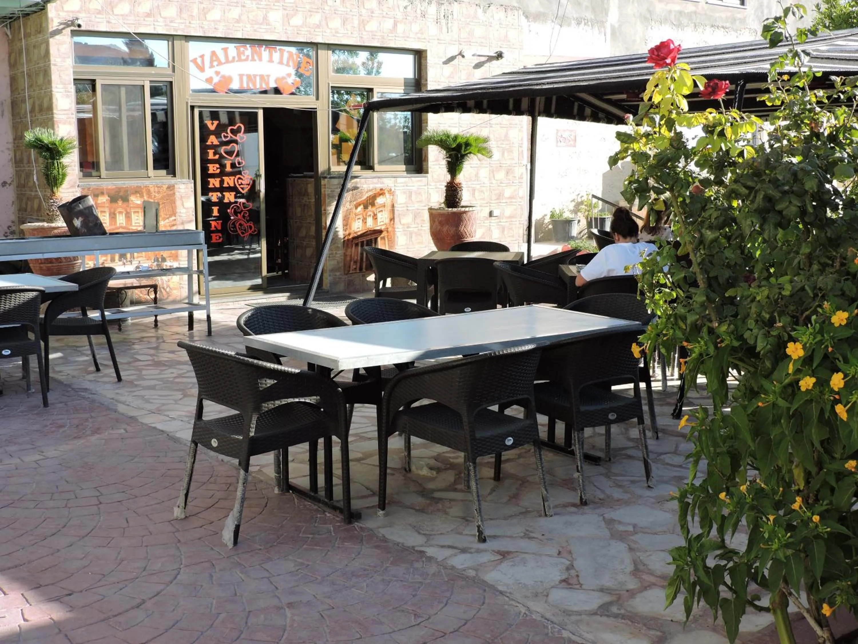 Property building in Valentine Inn Luxury