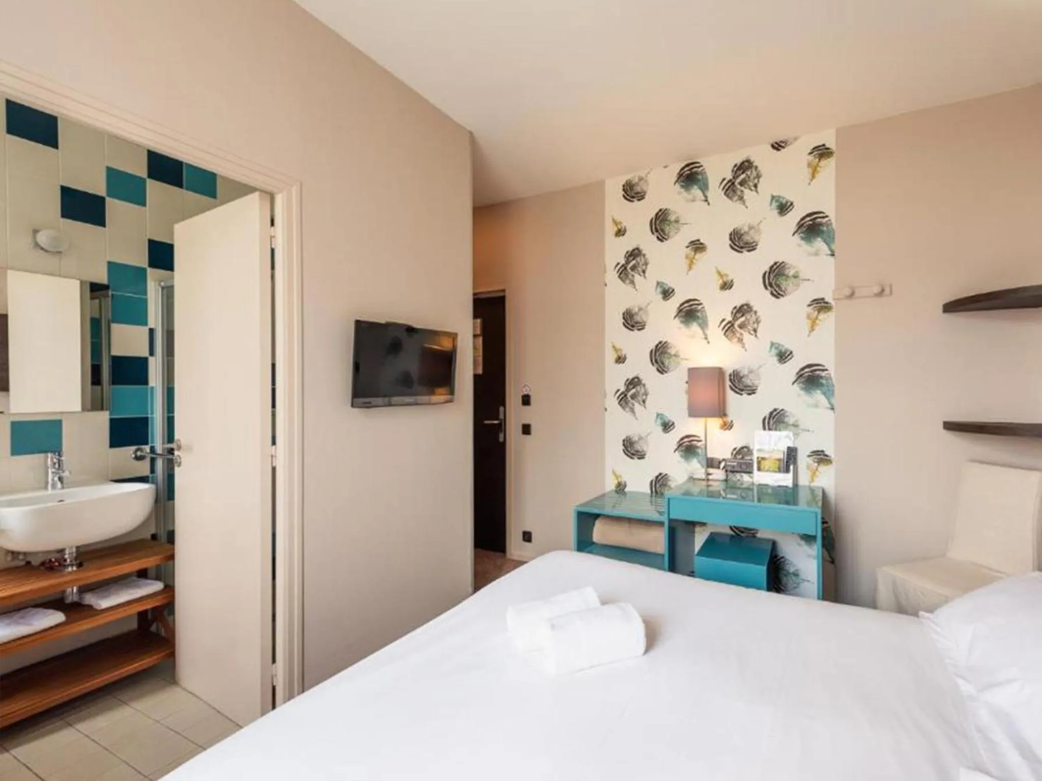 Bedroom, Bed in Otonali hôtel by Breizh Café