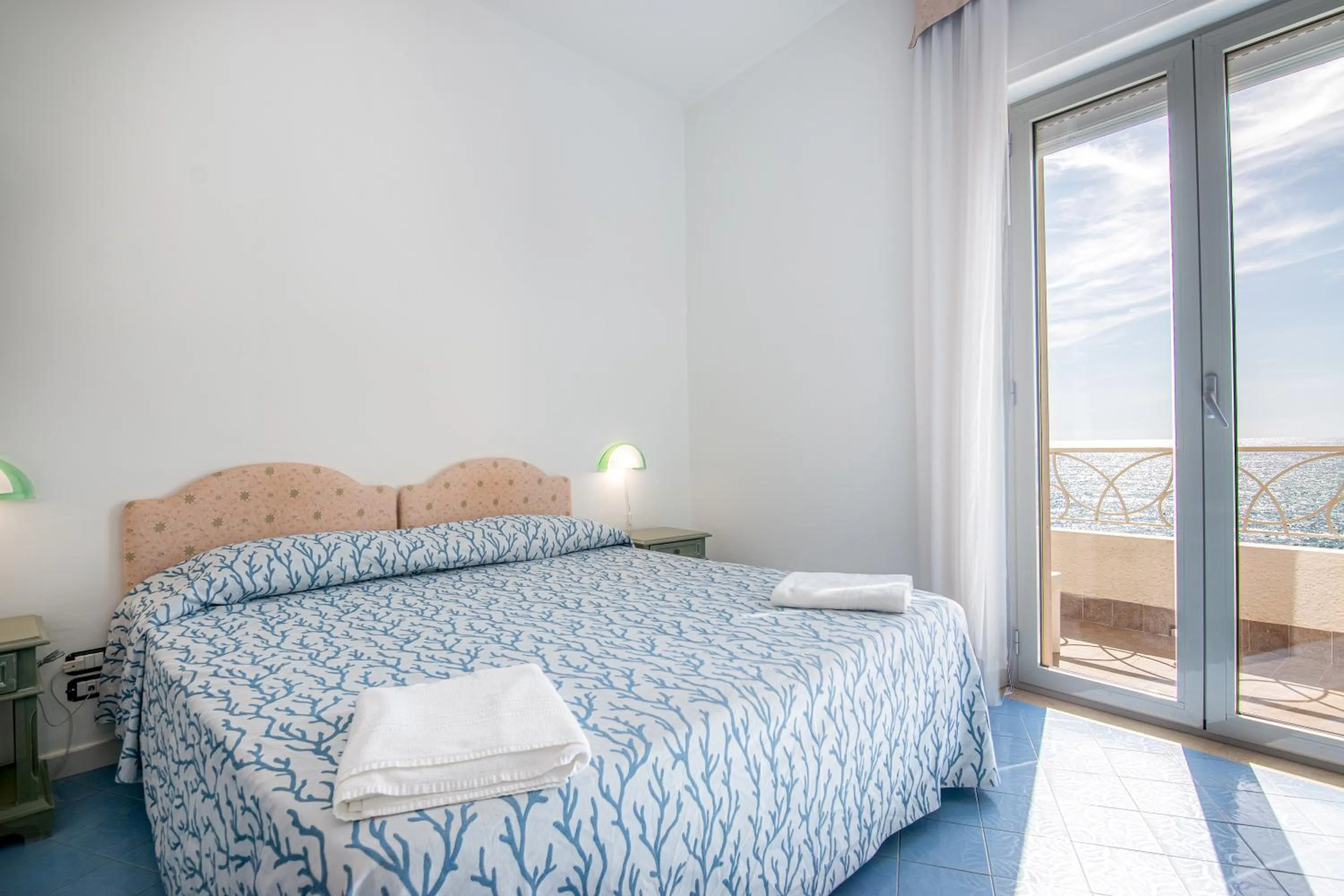 Bedroom, Bed in Hotel Poseidon