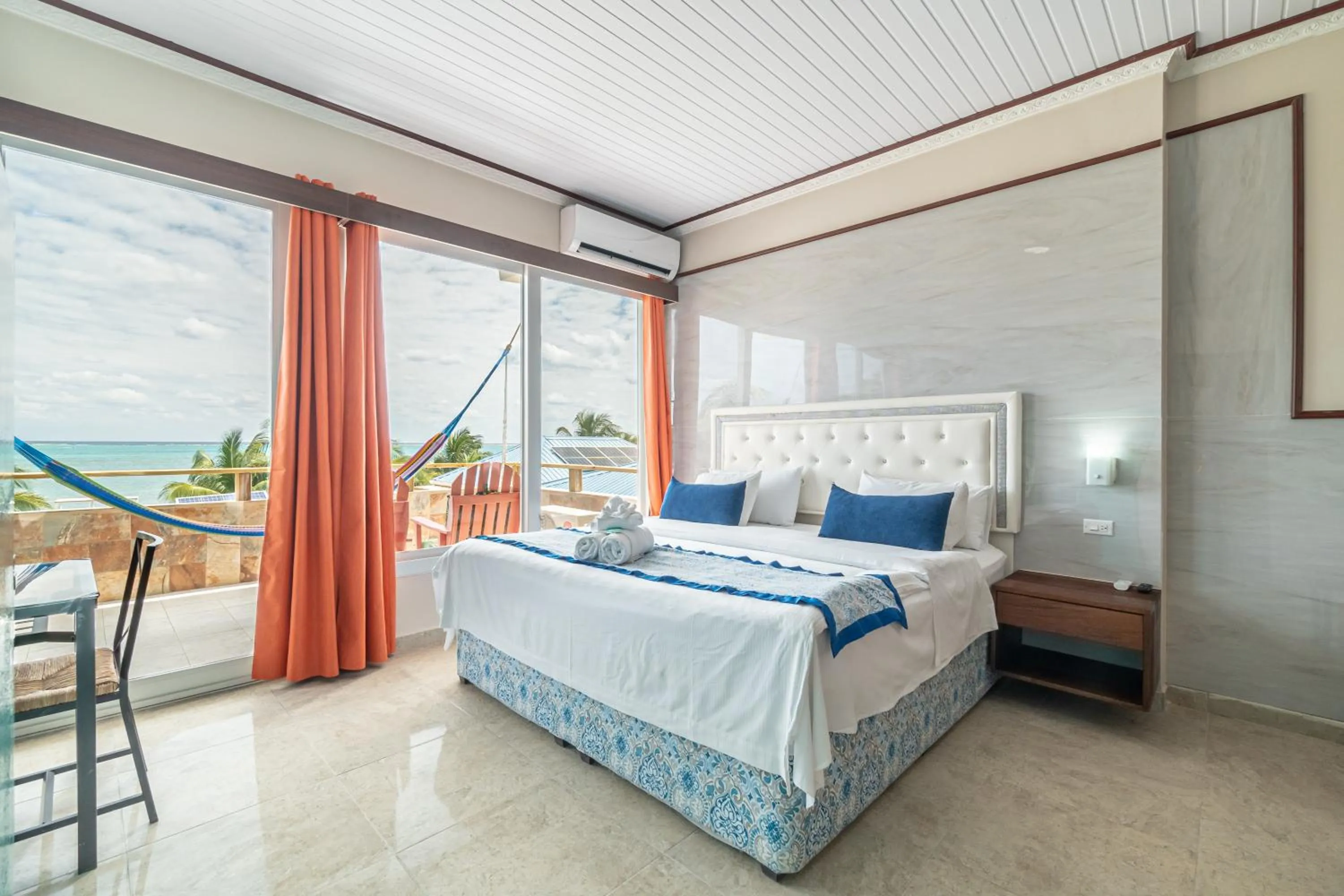 Bed in Island Magic Beach Resort