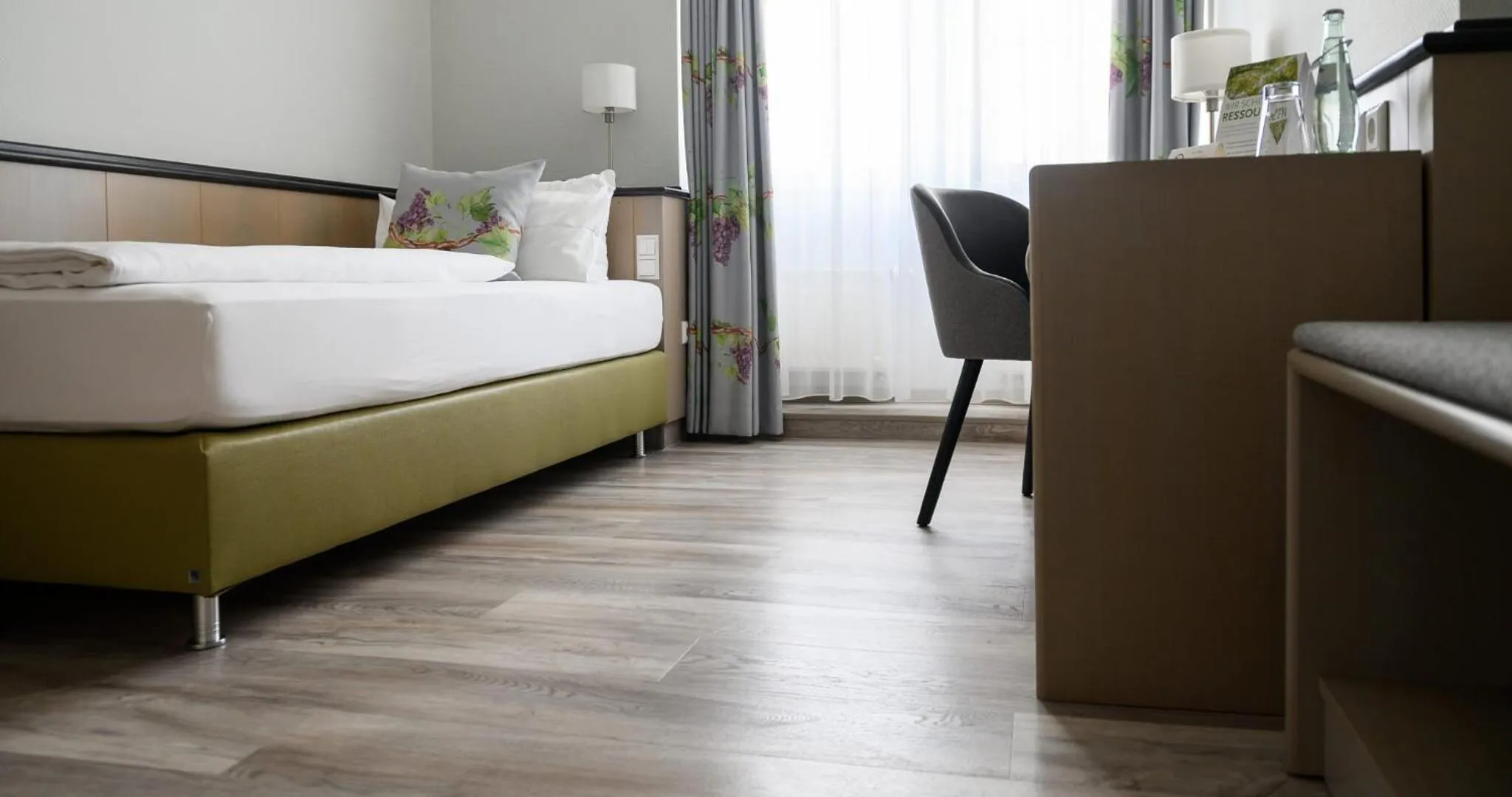 Photo of the whole room, Bed in Weinberghotel Edelacker