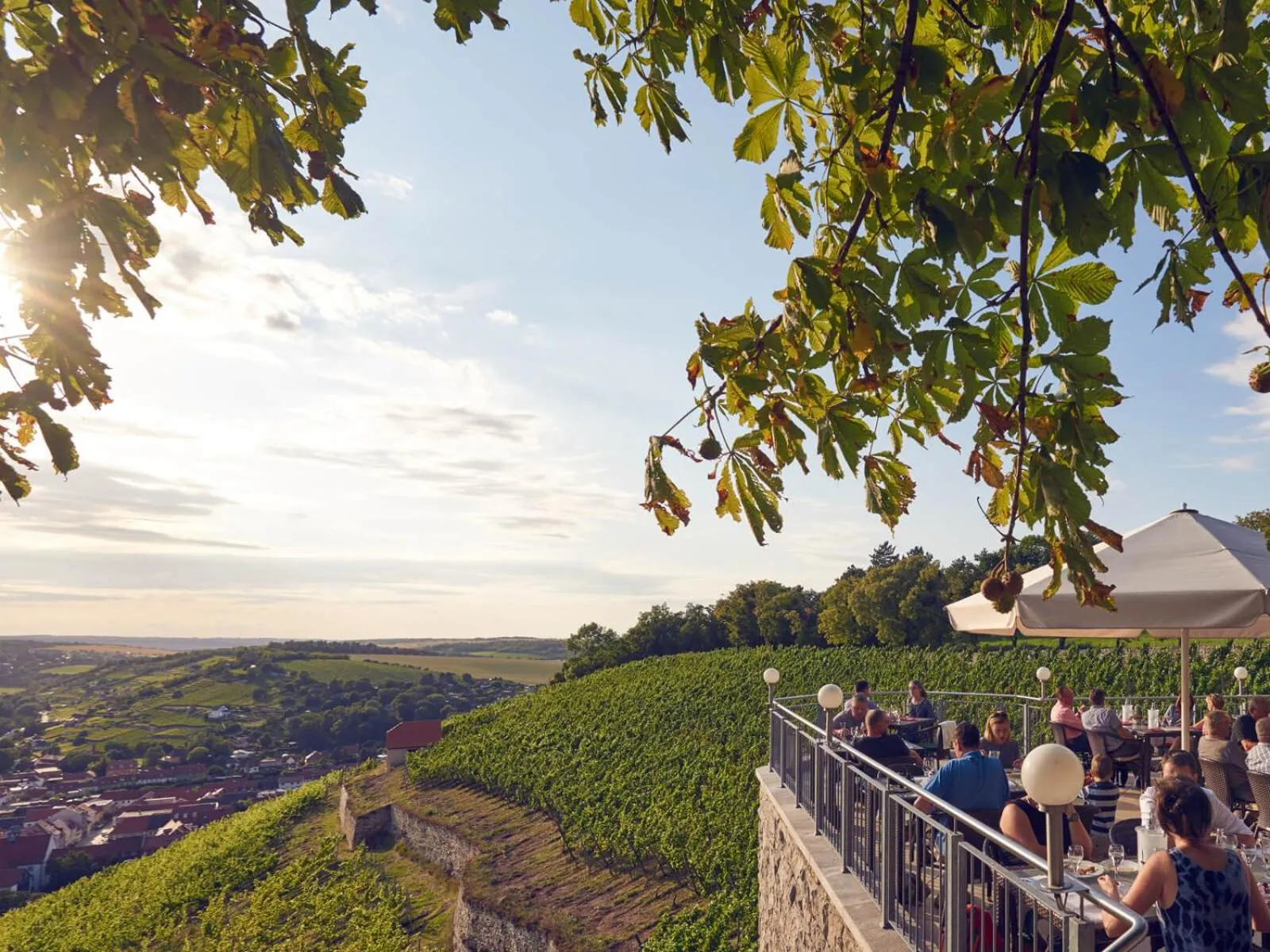 Restaurant/places to eat in Weinberghotel Edelacker