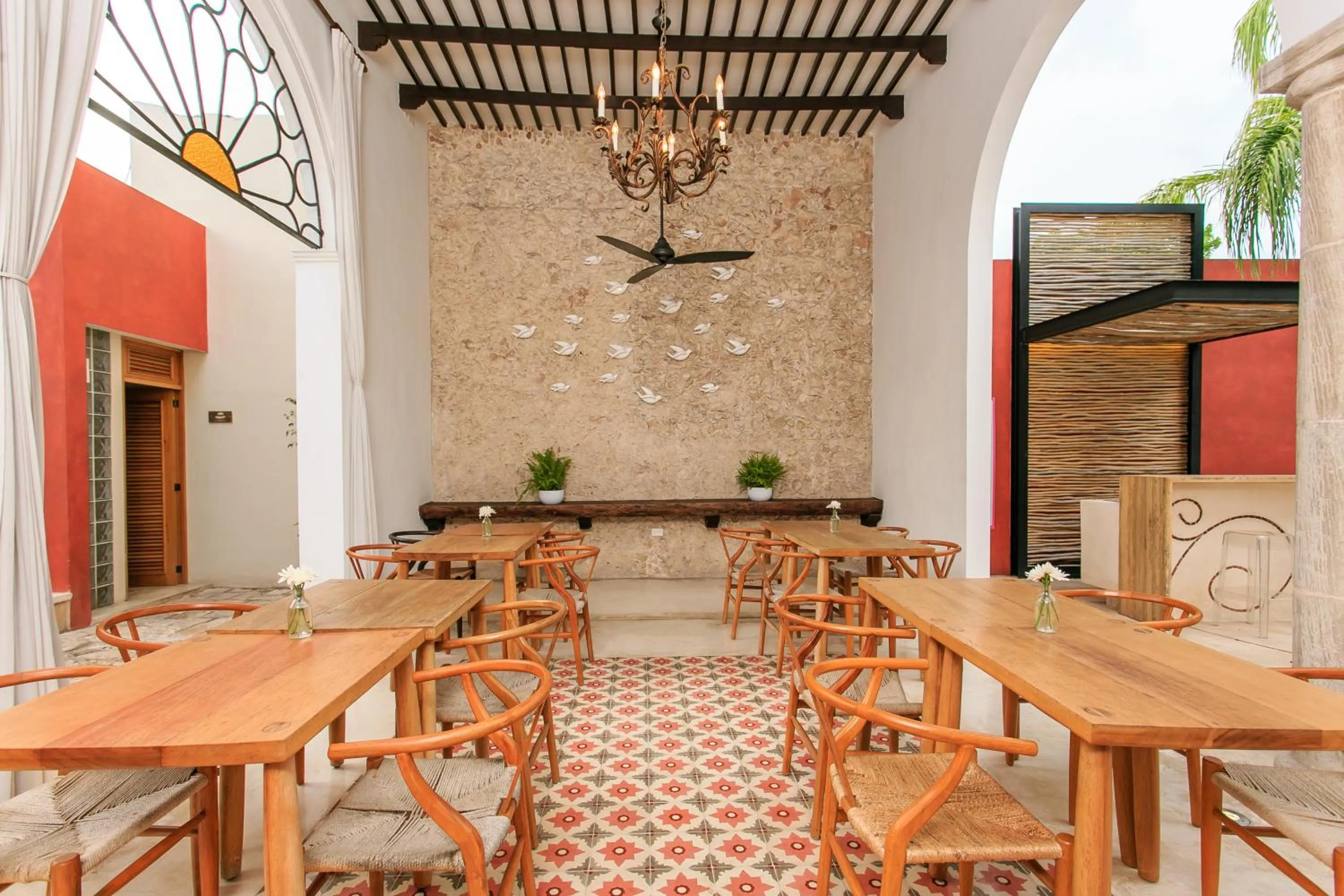 Restaurant/places to eat in Casa de Las Palomas Boutique Hotel by Paloma's Hotels - Adults Only