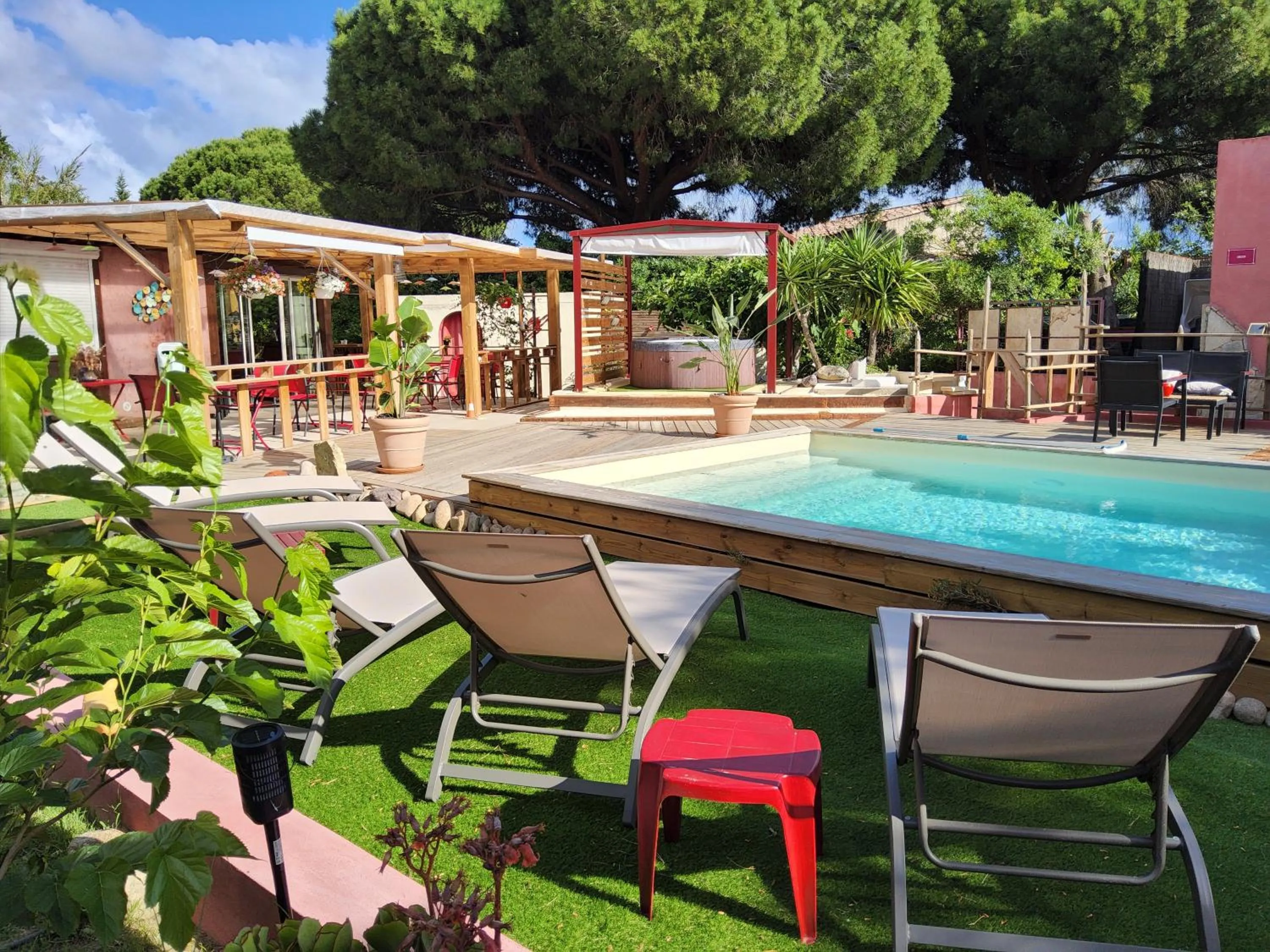 Swimming pool in Casa di Floumy