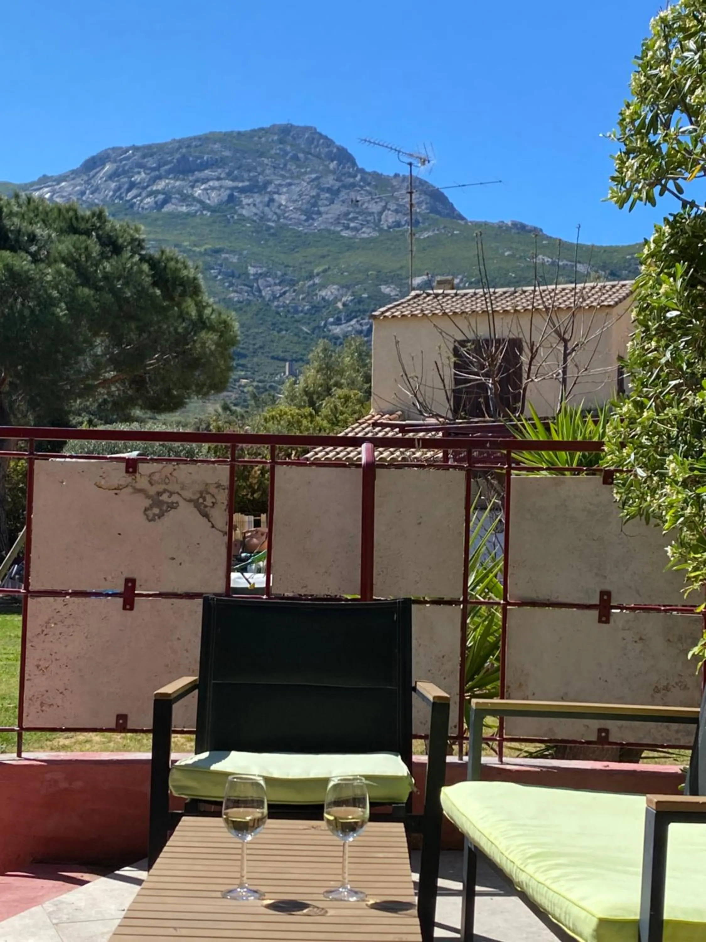 Patio in Casa di Floumy