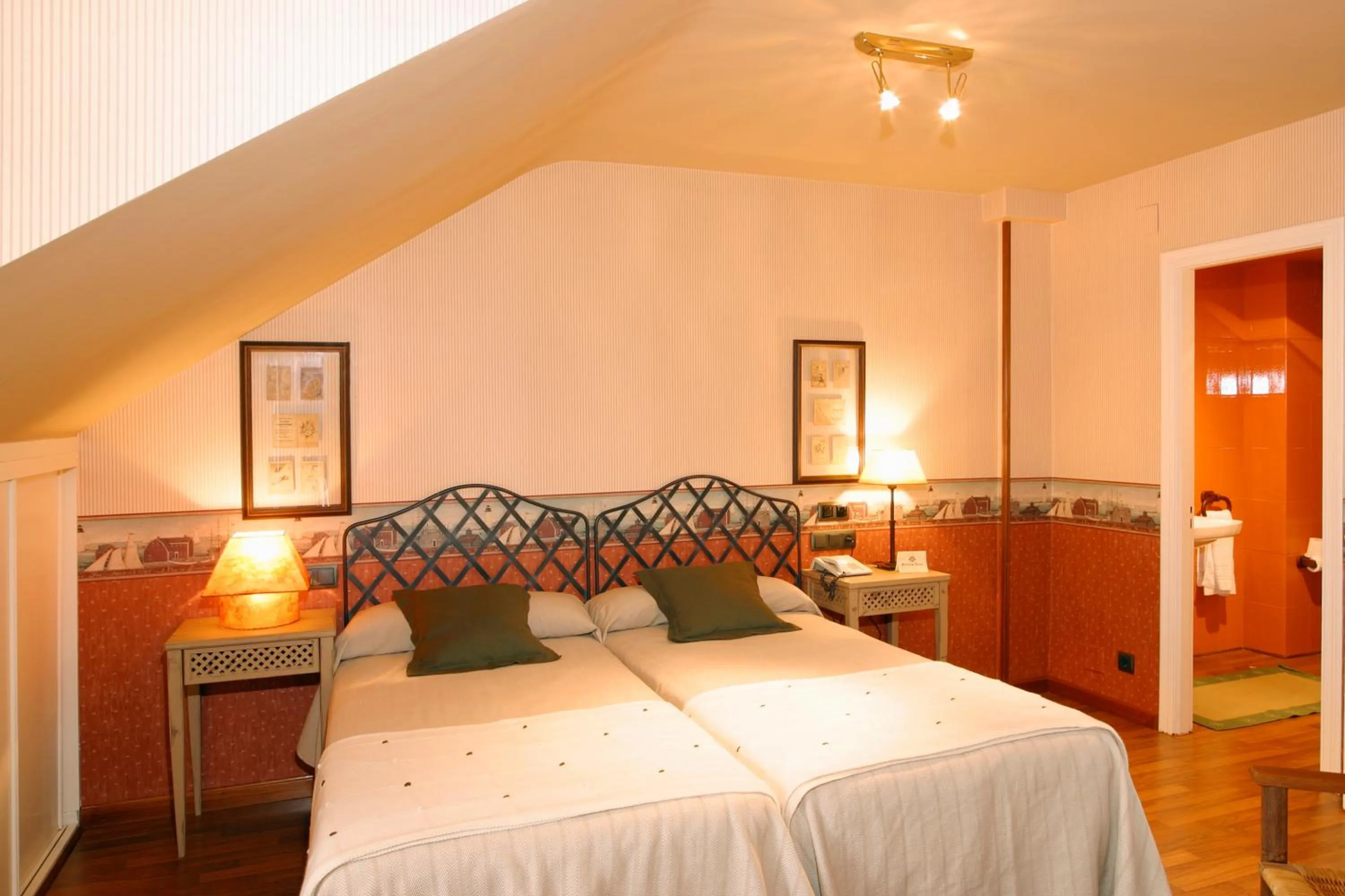 Bed in Hotel Avenida Real