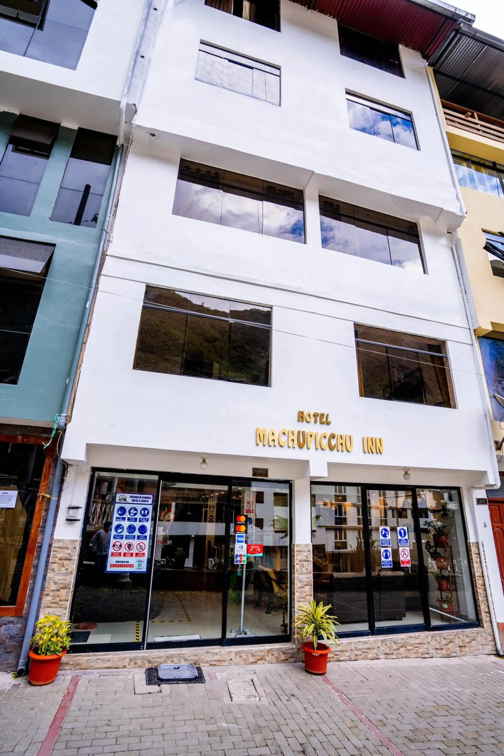 Facade/entrance in Hotel Machupicchu Inn