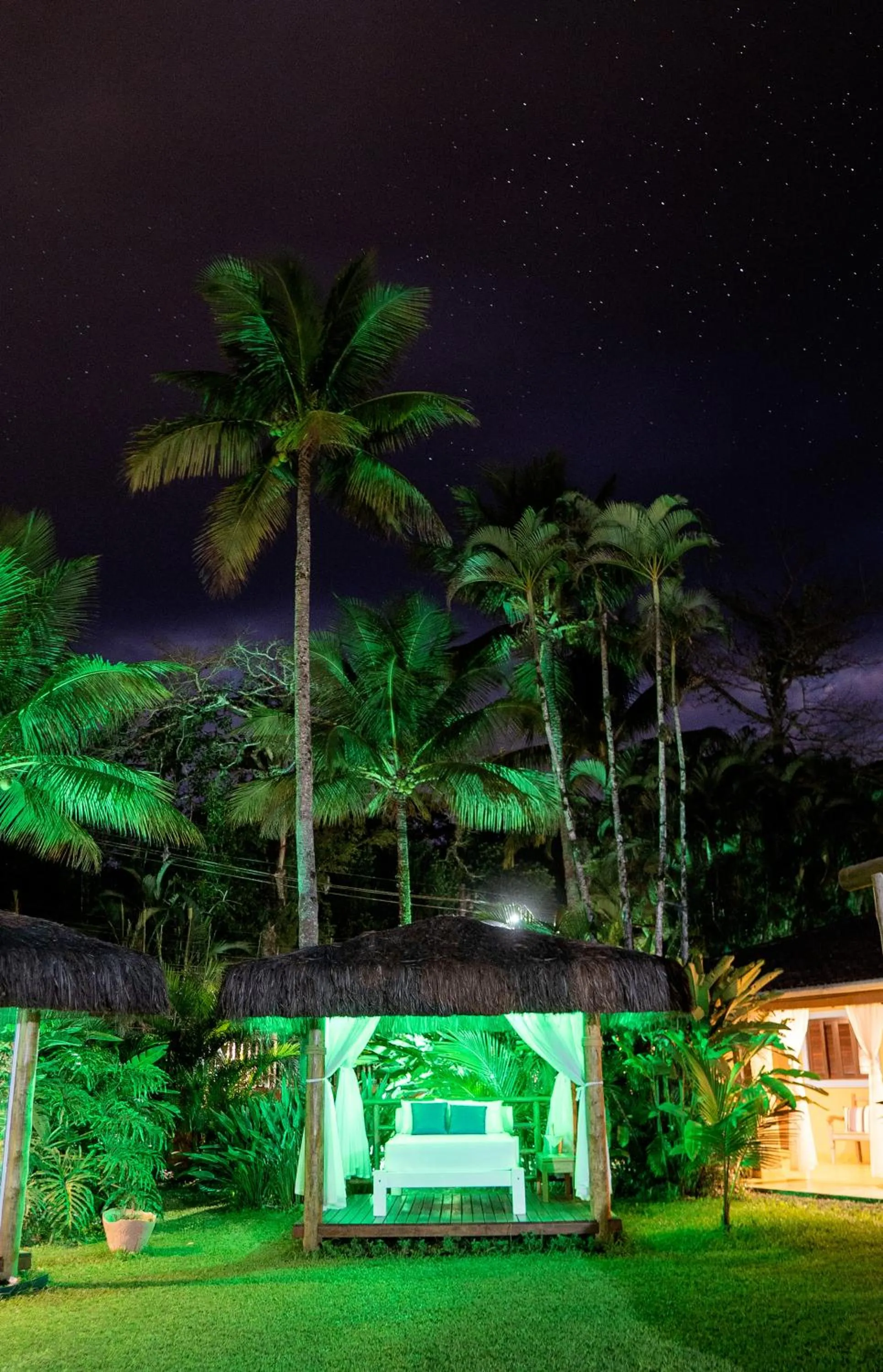 Garden in Pousada Canoa Caiçara Ilhabela