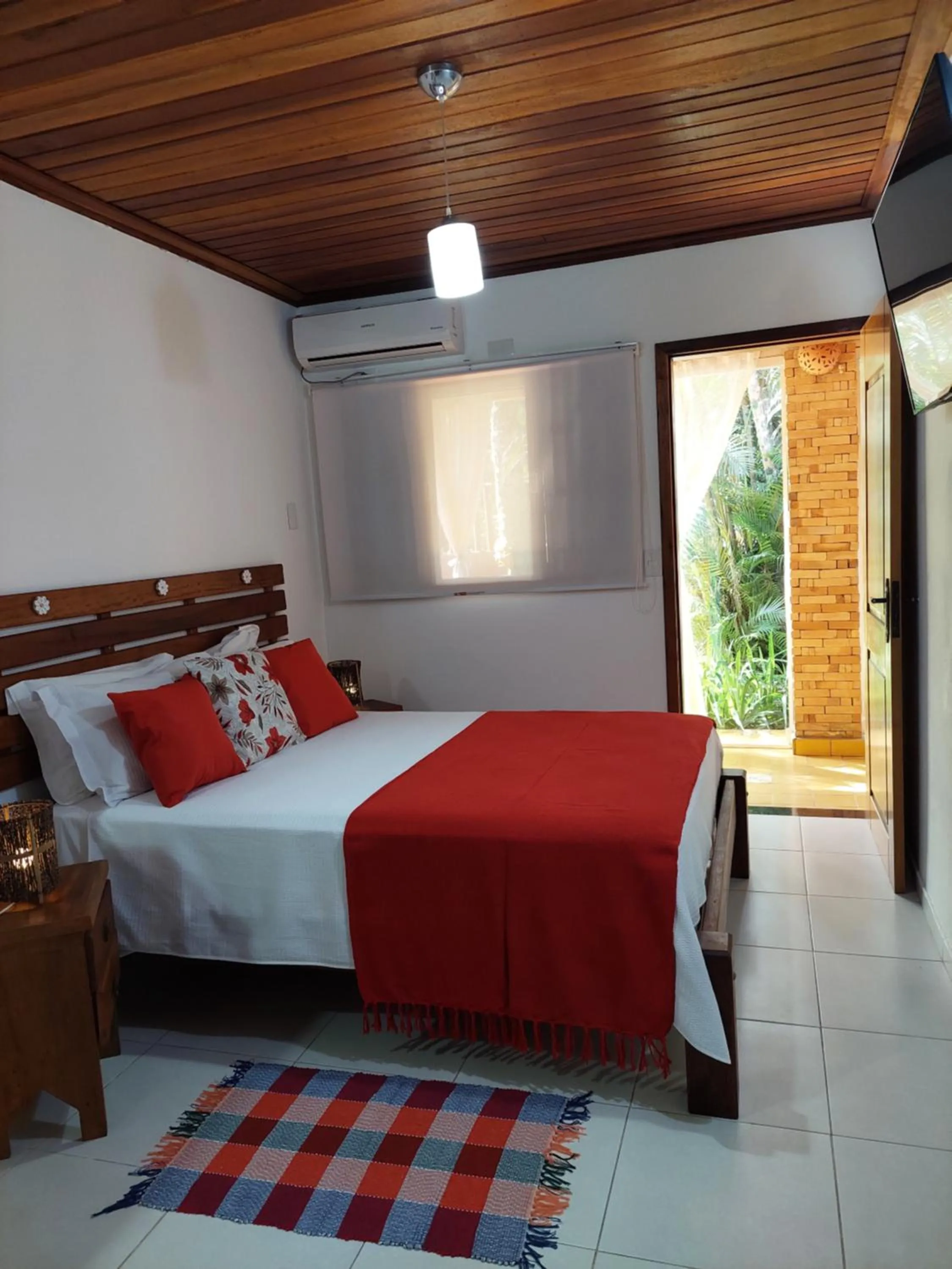 Bed in Pousada Canoa Caiçara Ilhabela