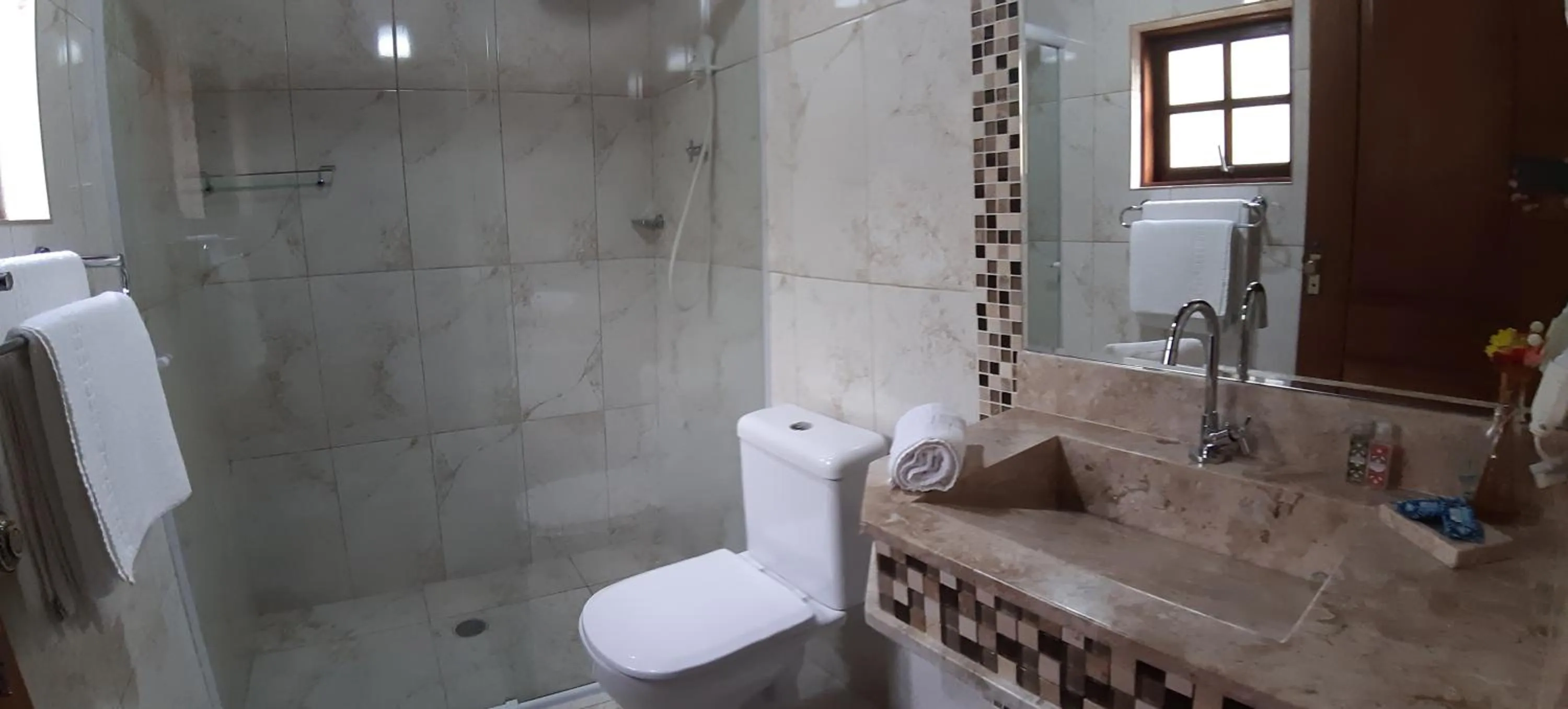 Bathroom in Pousada Canoa Caiçara Ilhabela