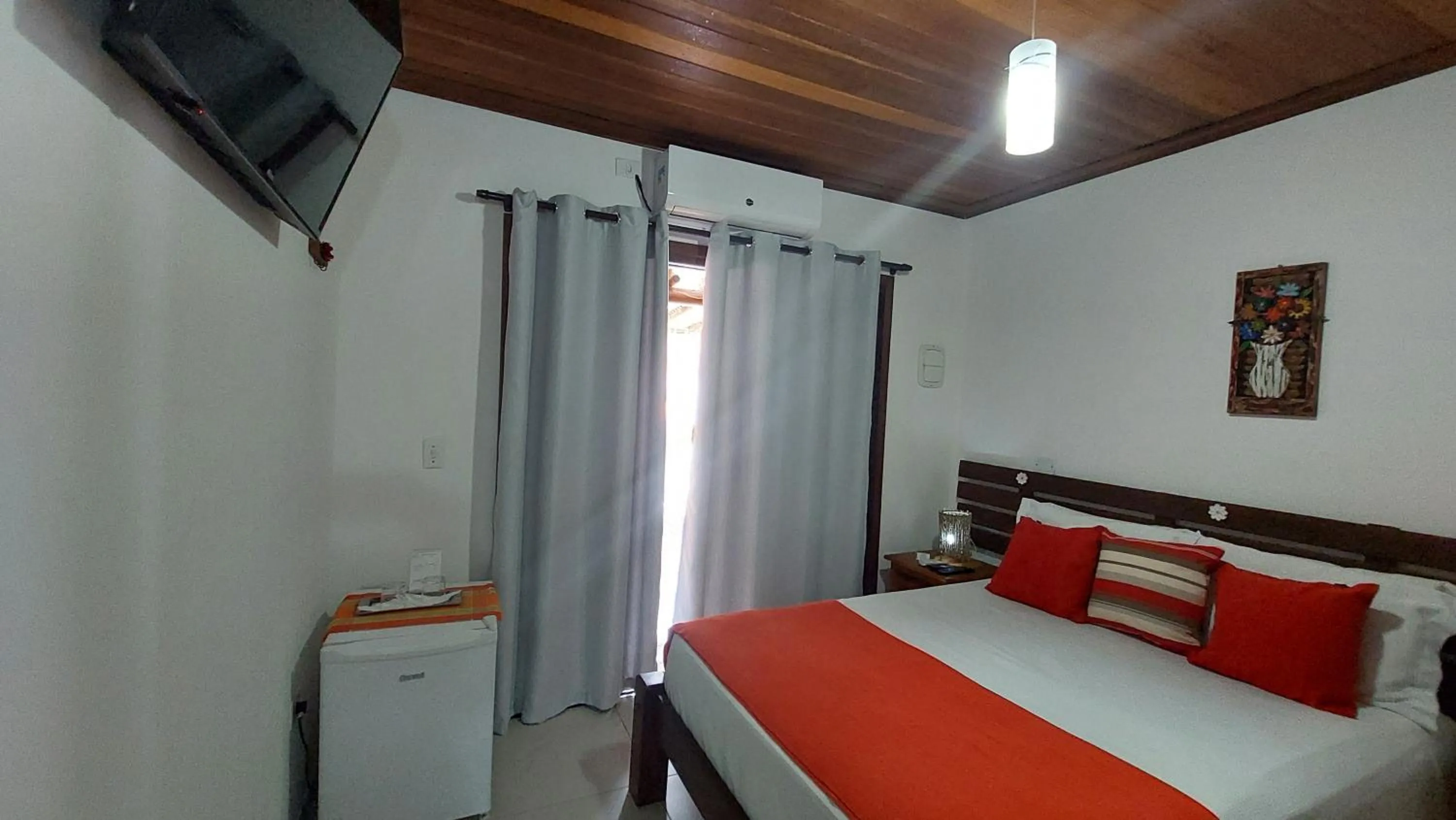 Bed in Pousada Canoa Caiçara Ilhabela