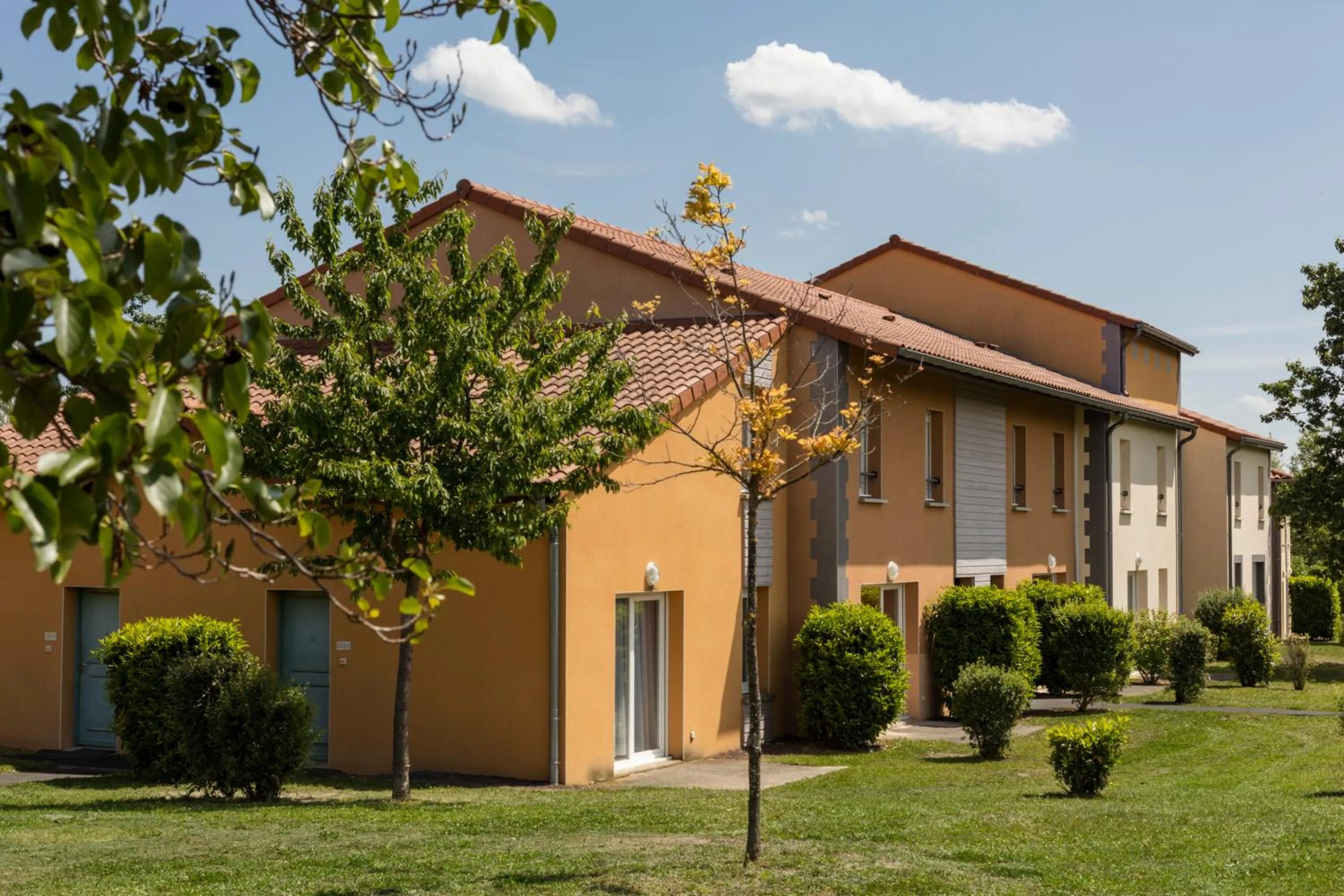 Property building in Garden & City Clermont-Ferrand - Gerzat