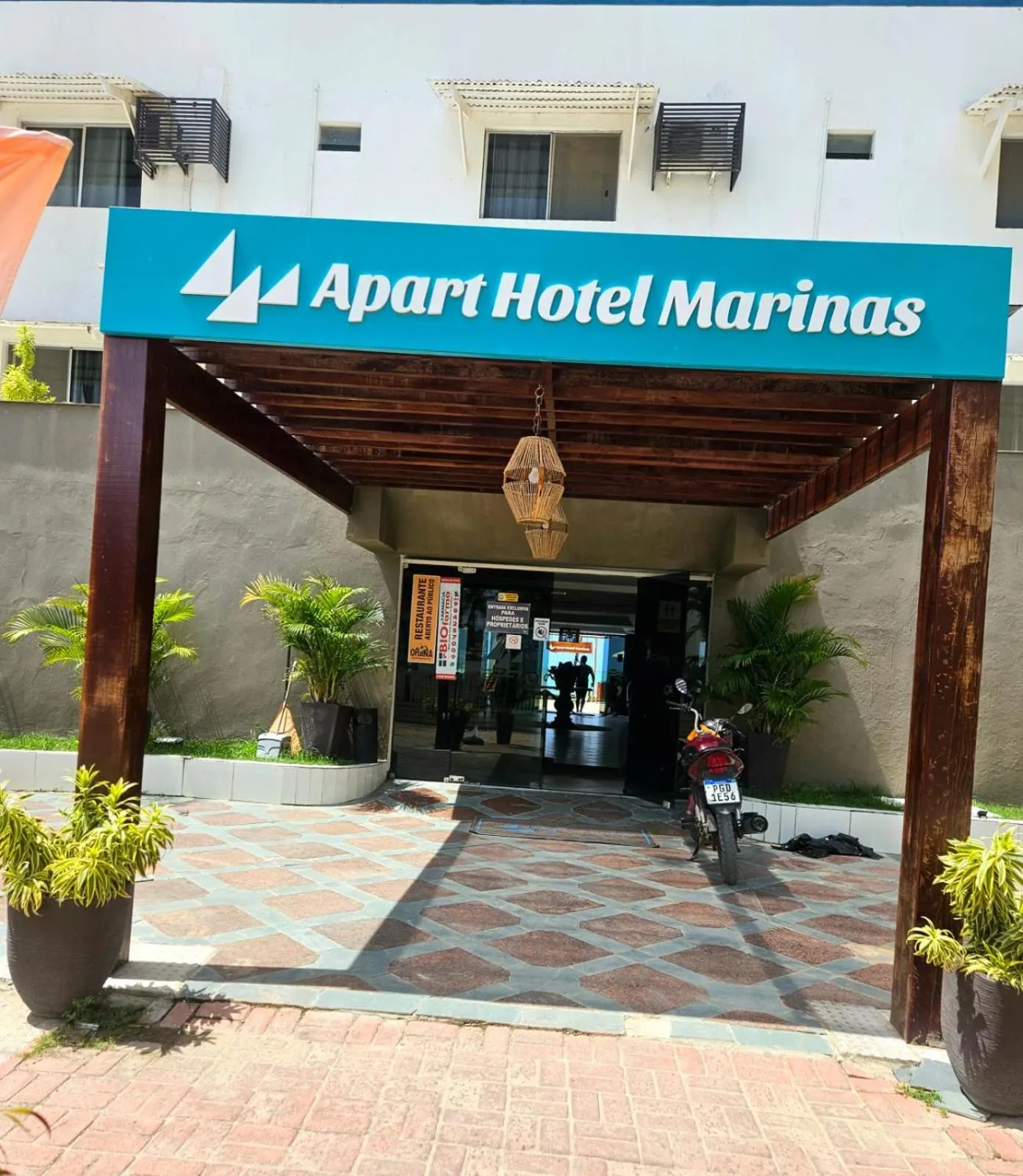 Facade/entrance in Apartamentos Hotel Marinas