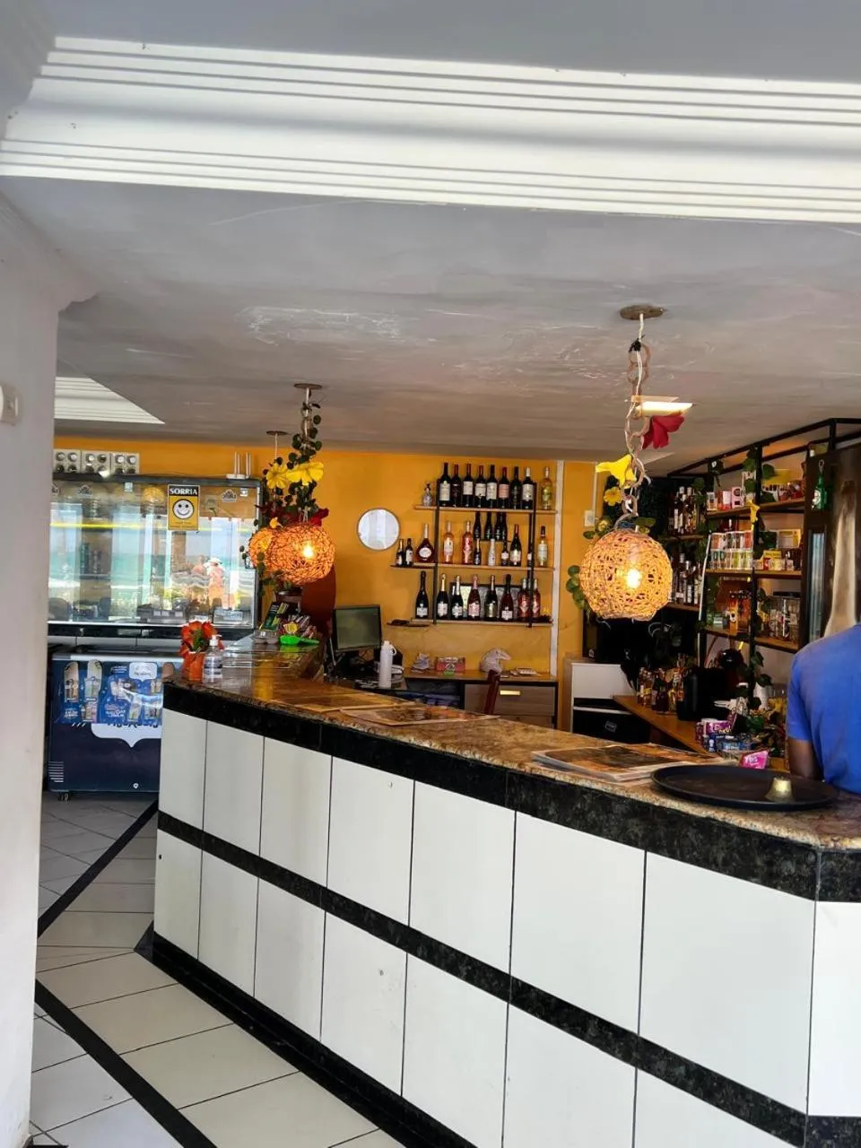 Restaurant/places to eat in Apartamentos Hotel Marinas