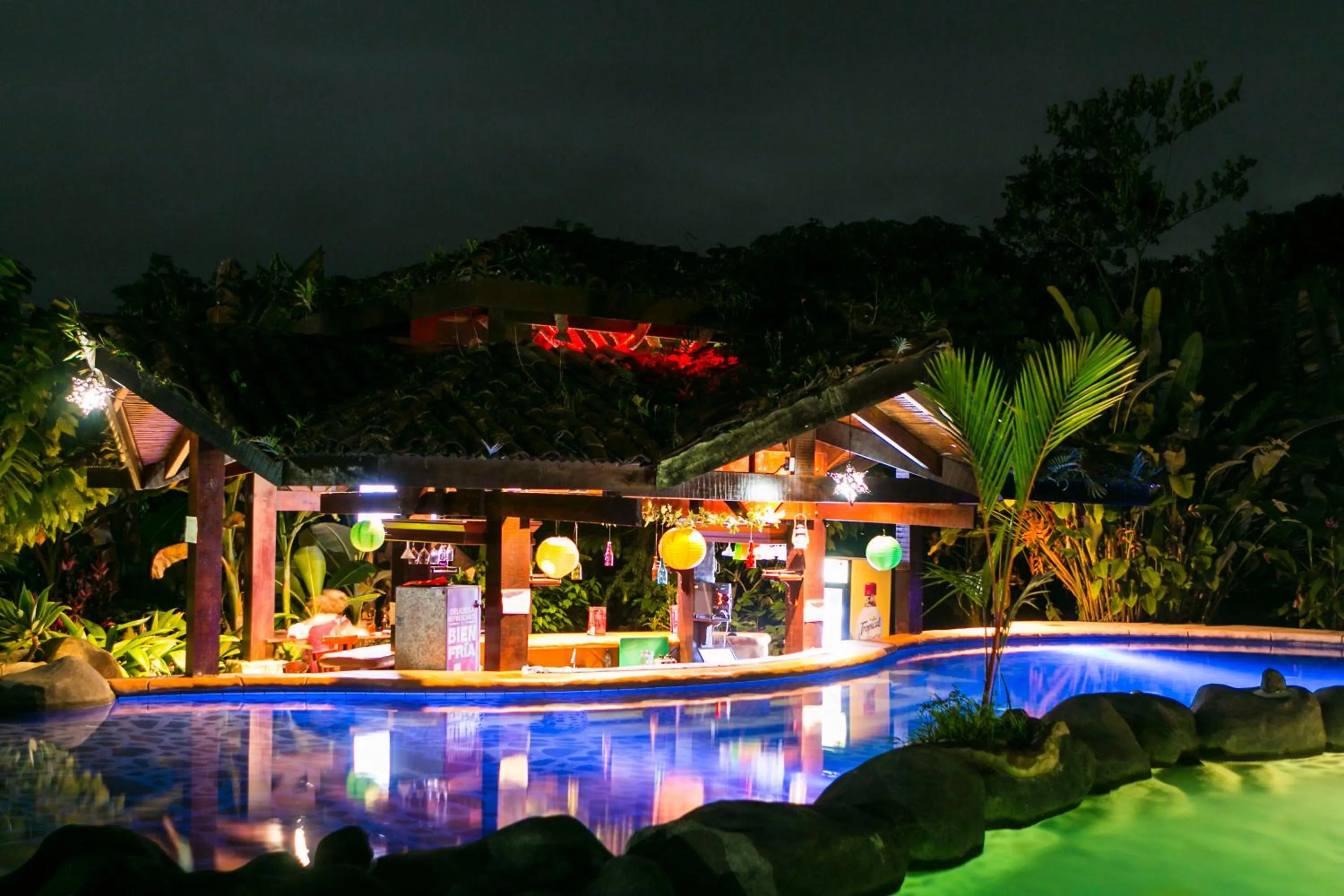 Lounge or bar in Hotel Mountain Paradise