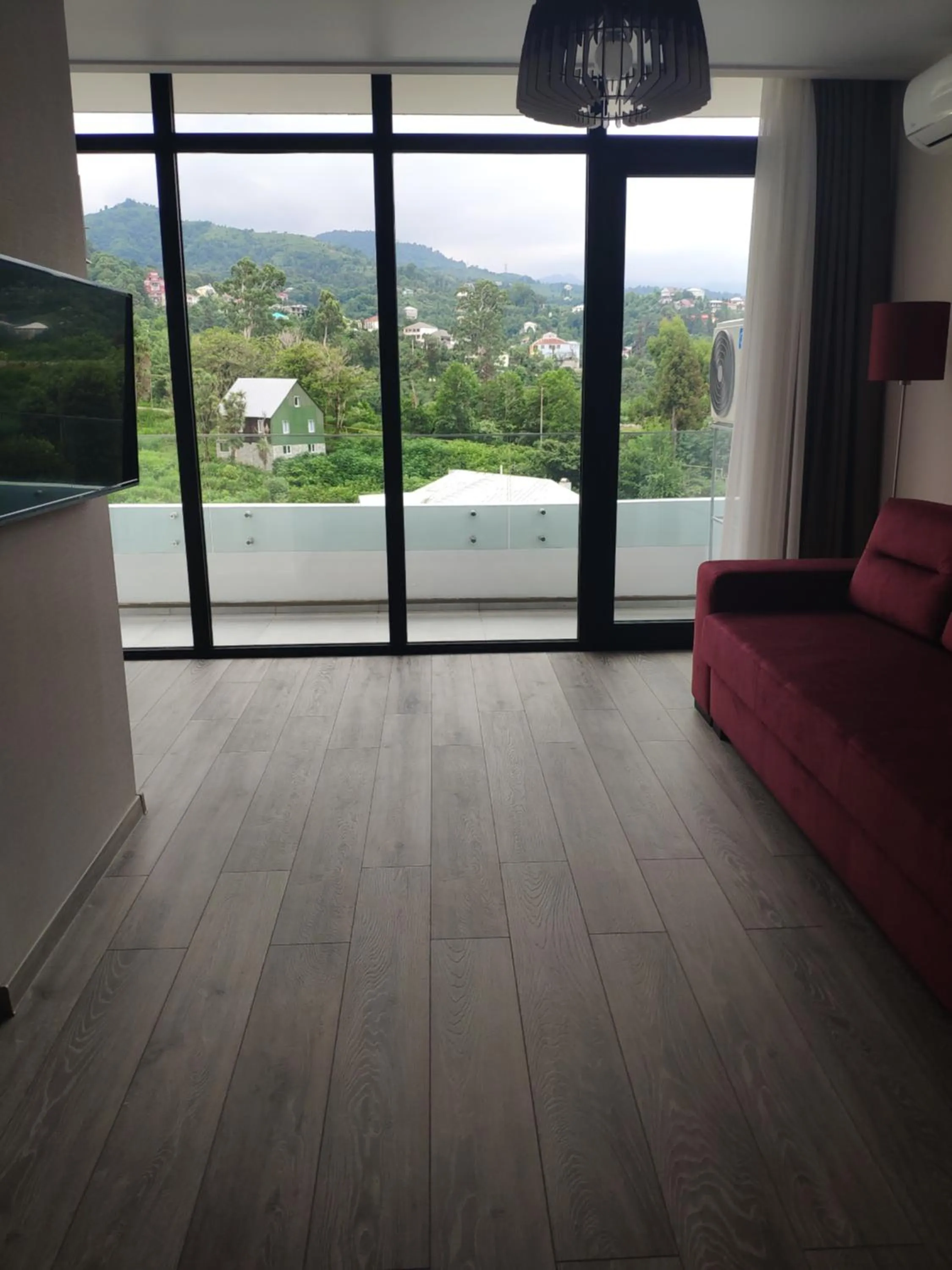 Decorative detail in Green Line