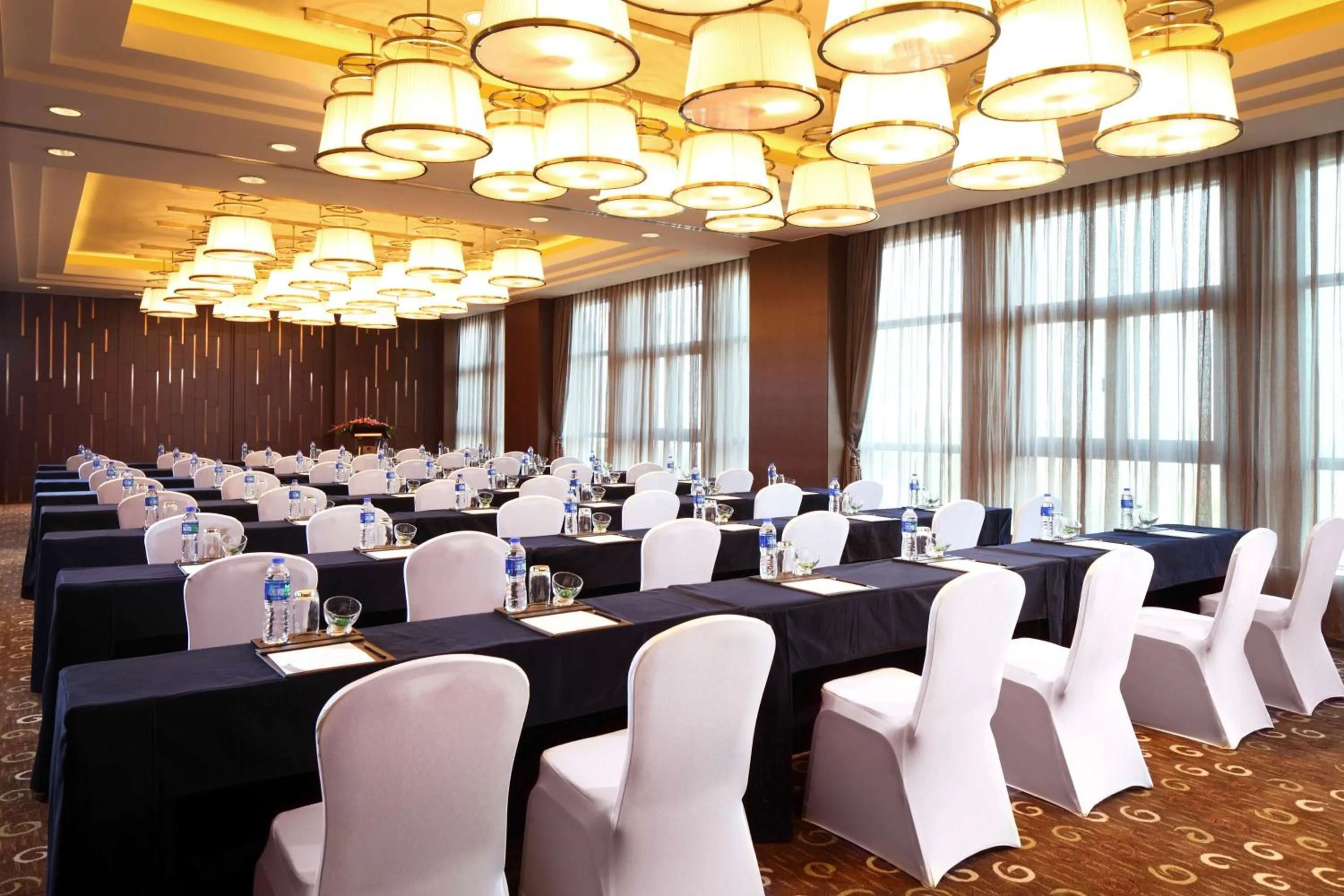 Meeting/conference room in DoubleTree By Hilton Jiaxing